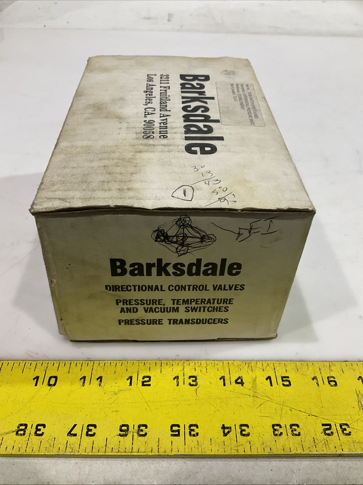 BARKSDALE  DPD1T-H18SS  PRESSURE  VACUUM  ACTUATED SWITCH  T2M