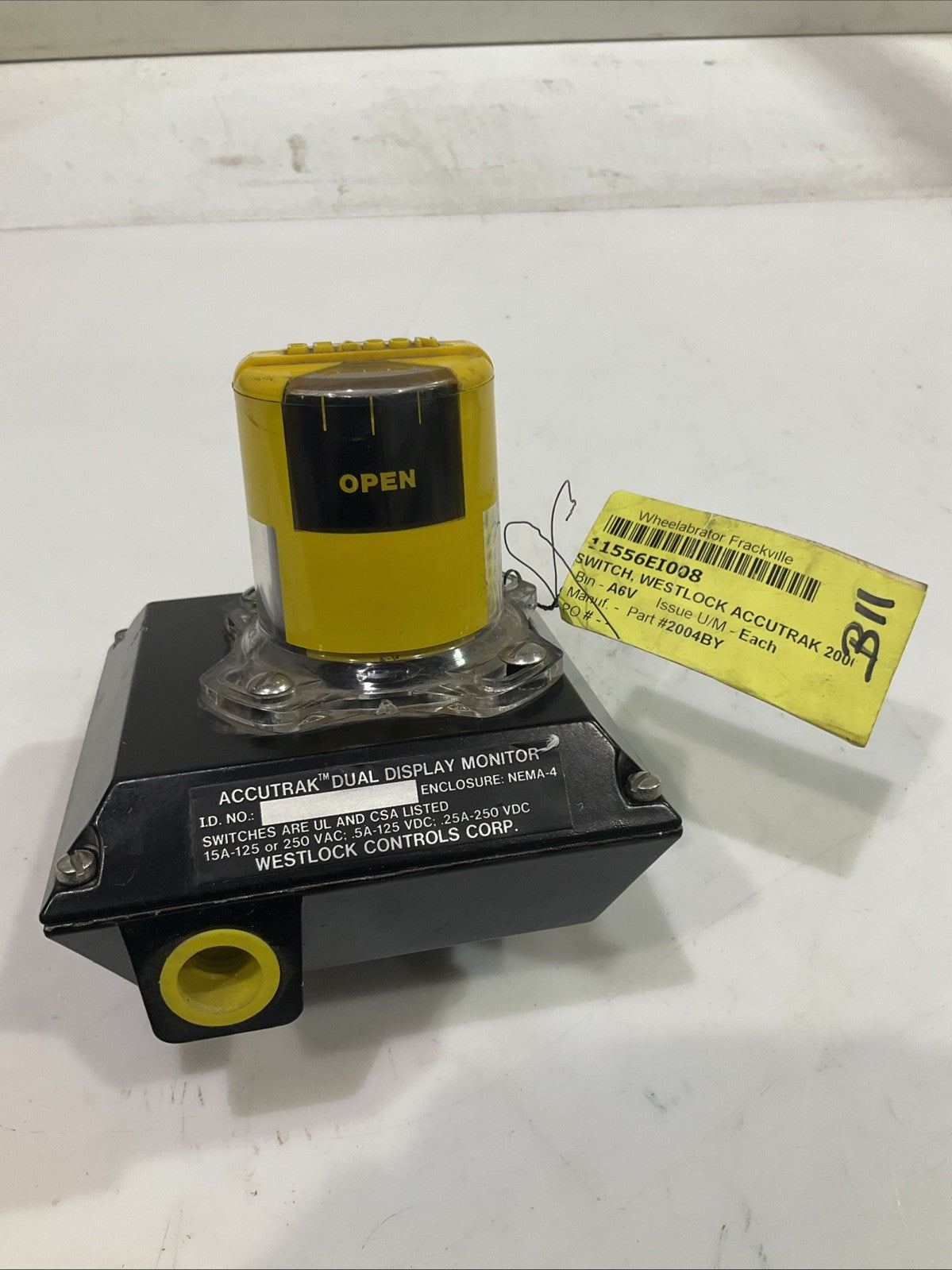 ACCUTRACK   2004BY DUAL DISPLAY  MOTOR SWITCH  T2M