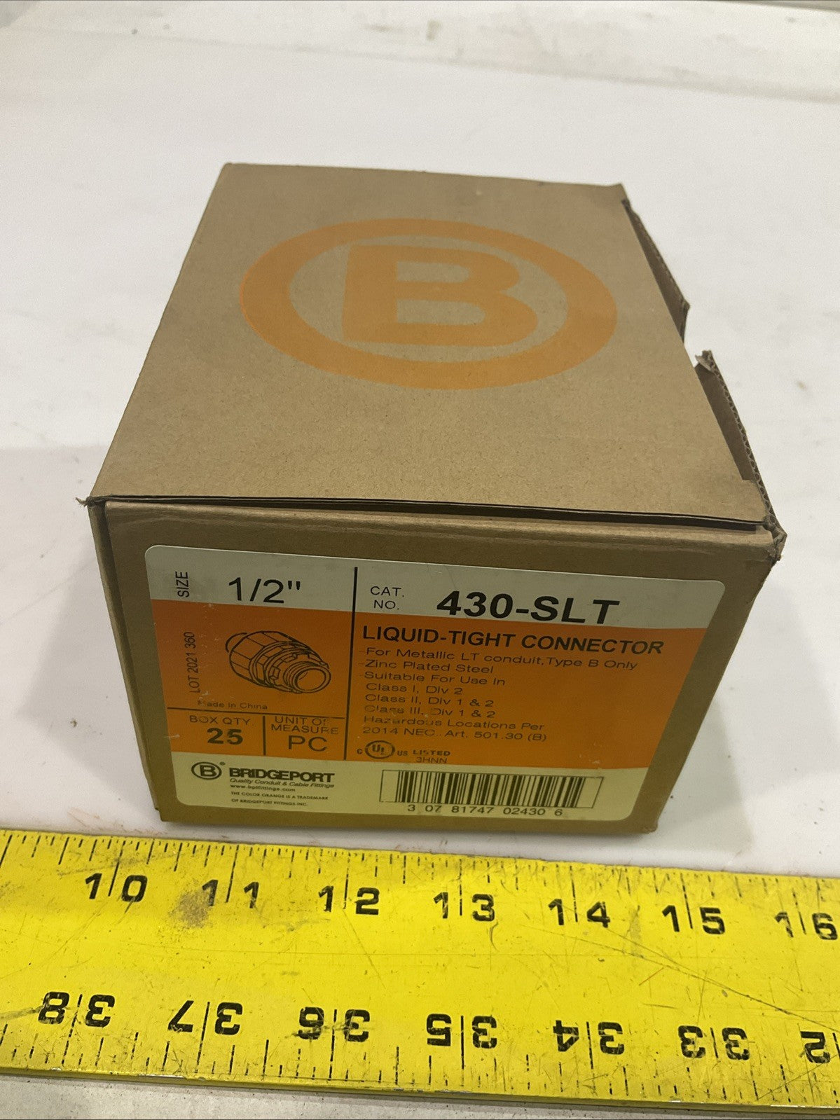 BRIDGEPORT  430-SLT    STEEL  LIQUID-TIGHT  CONNECTOR  SIZE  1/2  LOT OF 25  T2M