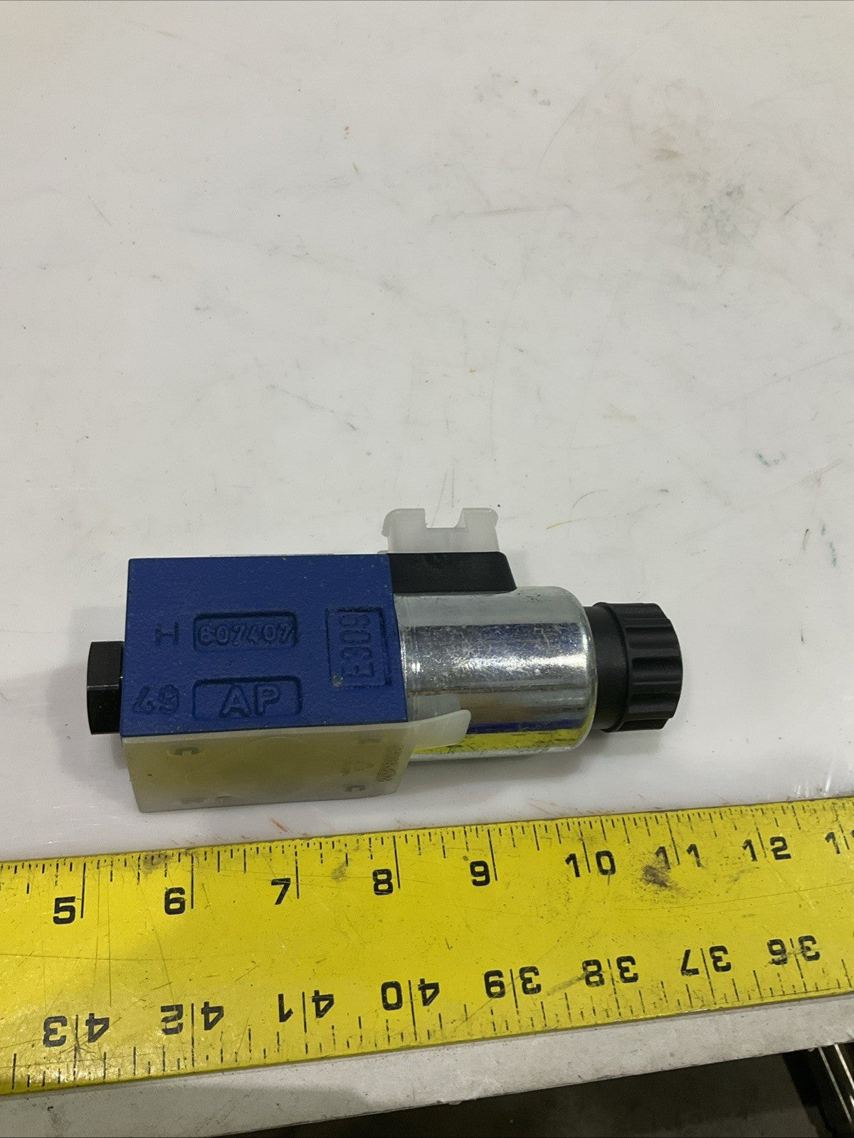 REXROTH   M-3 SED 6 CK13/350-C-G125 N9K4  SOLENOID  DIRECTIONAL  VALVE  T2M