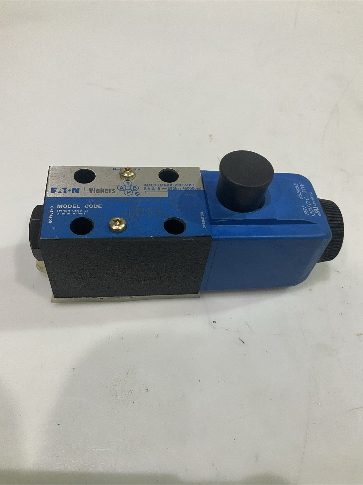 EATON-VICKERS  DG4V-3-2AL-M-U-DP7-60 HYDRAULIC CONTROL VALVE  T2M