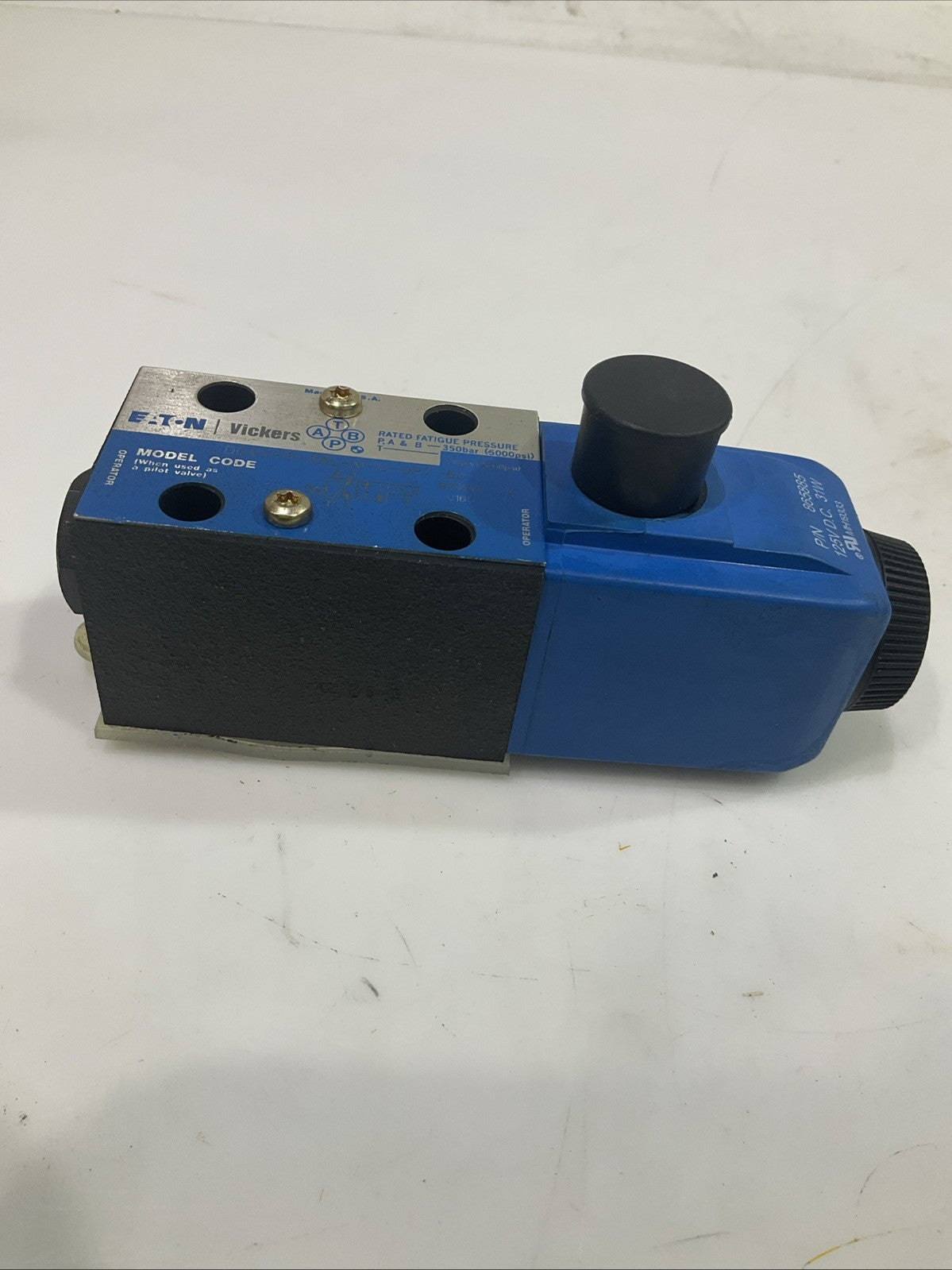 EATON-VICKERS  DG4V-3-2AL-M-U-DP7-60 HYDRAULIC CONTROL VALVE  T2M