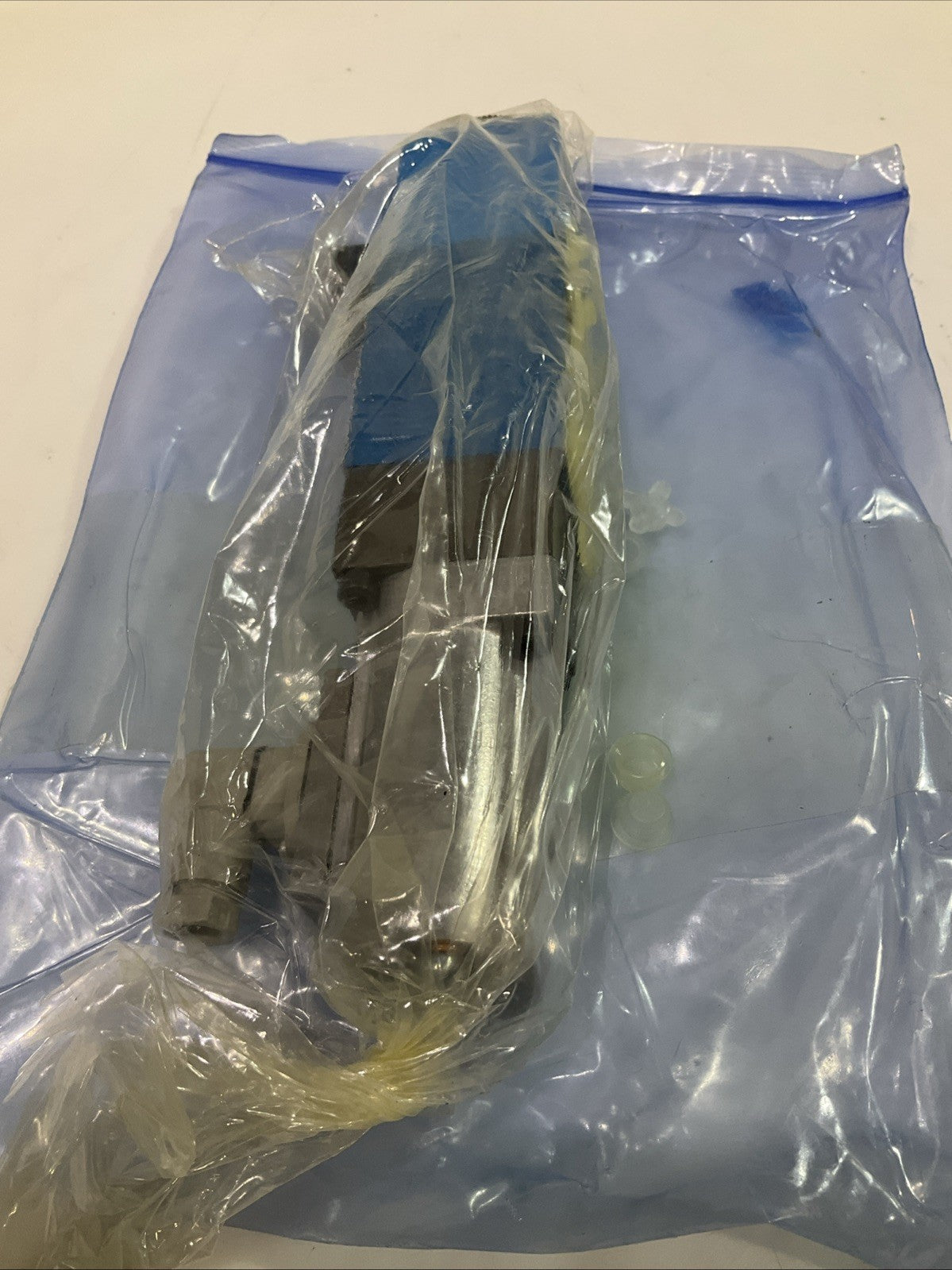 EATON-VICKER  DG4V-3-2AL-M-S6-U-DP7-60  HYDRAULIC SOLENOID  VALVE  T2M