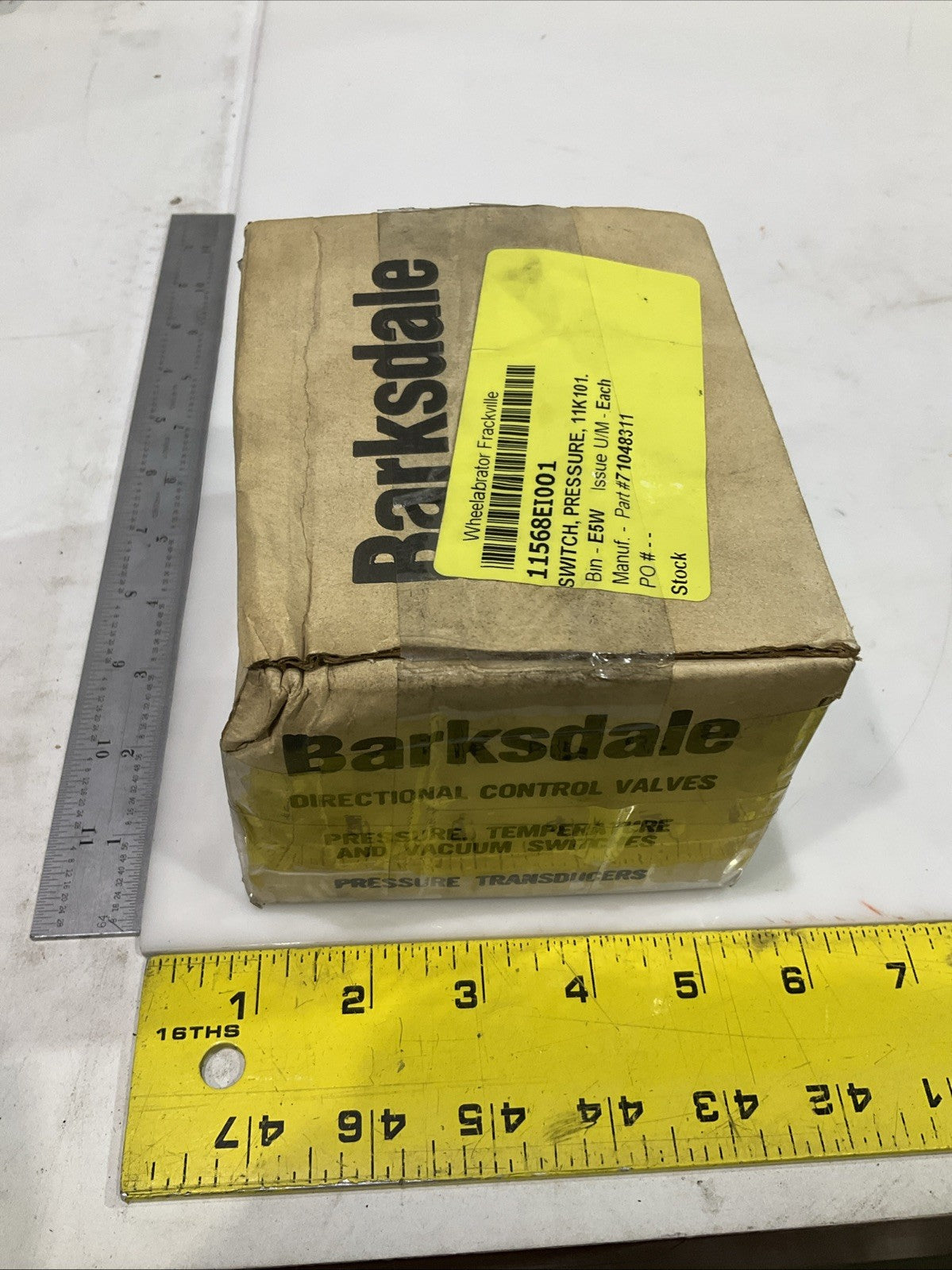 BARKSDALE   D1T-M18SS TERMINAL  BLOCK  DIAPHRAGM SWITCH  T2M