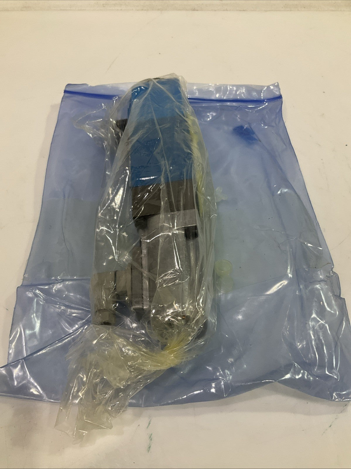 EATON-VICKER  DG4V-3-2AL-M-S6-U-DP7-60  HYDRAULIC SOLENOID  VALVE  T2M