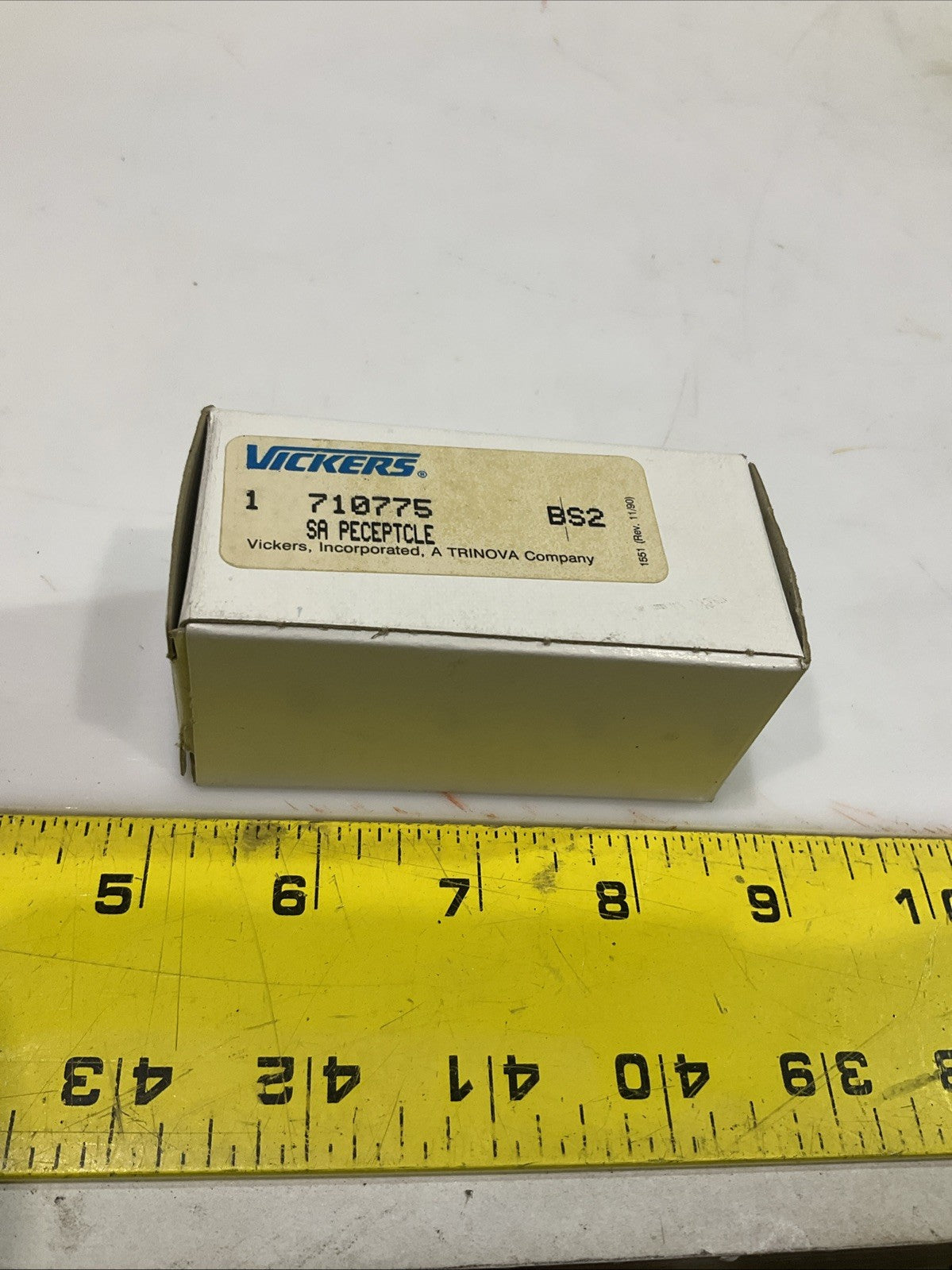 VICKERS  710775  DIN CONNECTOR  PLUG SOLENOID VALVE  LOT OF  4 T2M