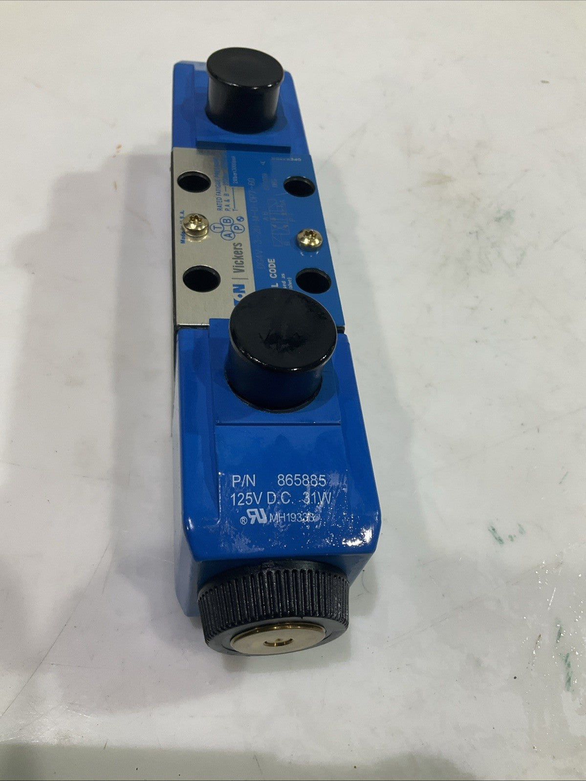 EATON-VICKERS   DG4V-3-2N-M-U-DP7-60  HYDRAULIC  SOLENOID VALVE  T2M