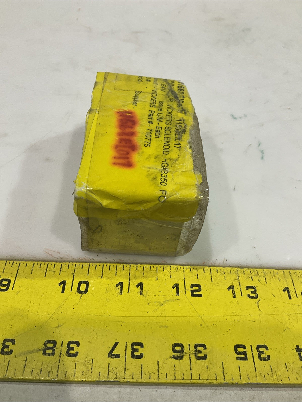 VICKERS  710775 CONNECTOR  PLUG SOLENOID VALVE  T2M