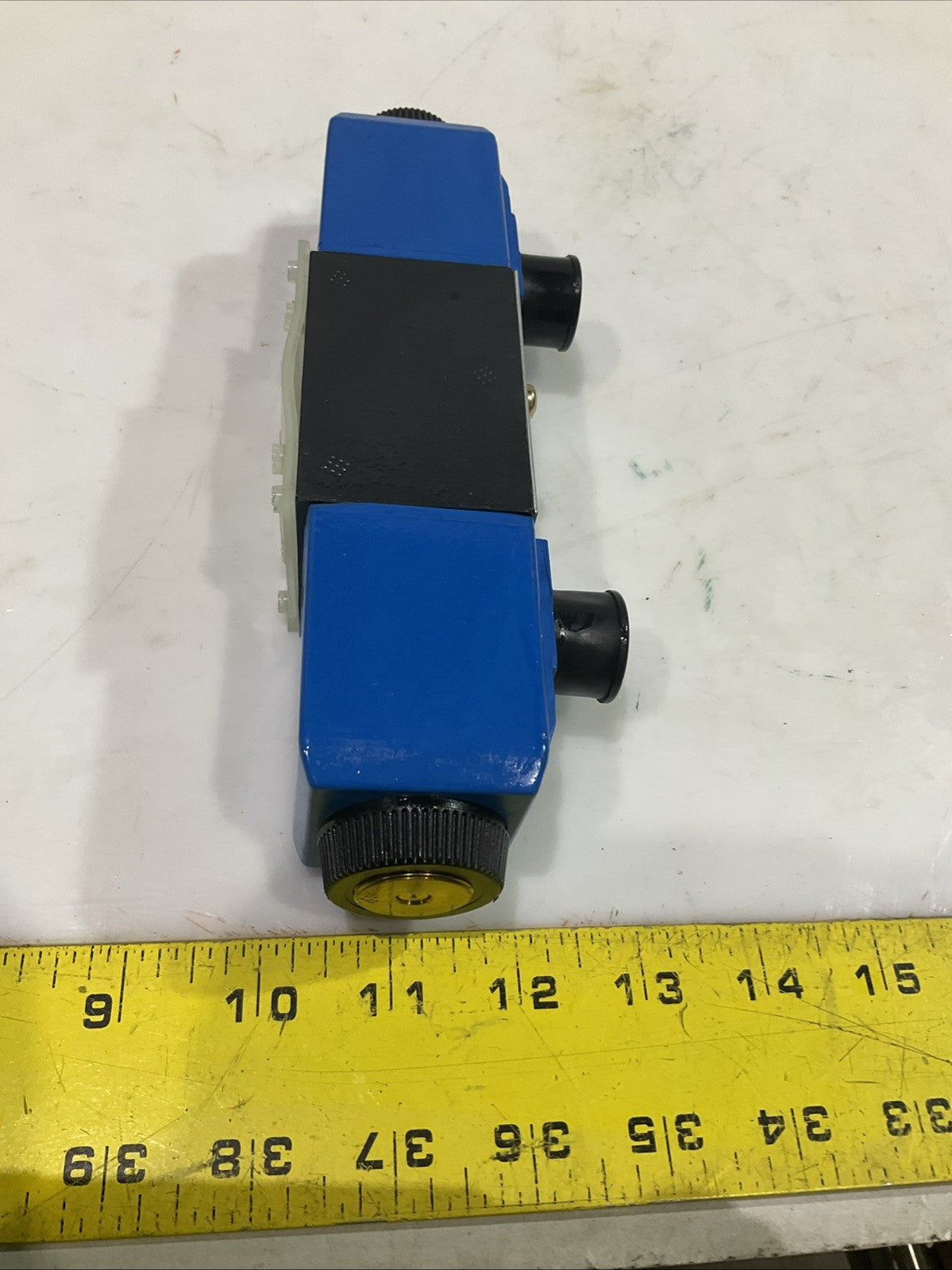 EATON-VICKERS   DG4V-3-2N-M-U-DP7-60  HYDRAULIC  SOLENOID VALVE  T2M