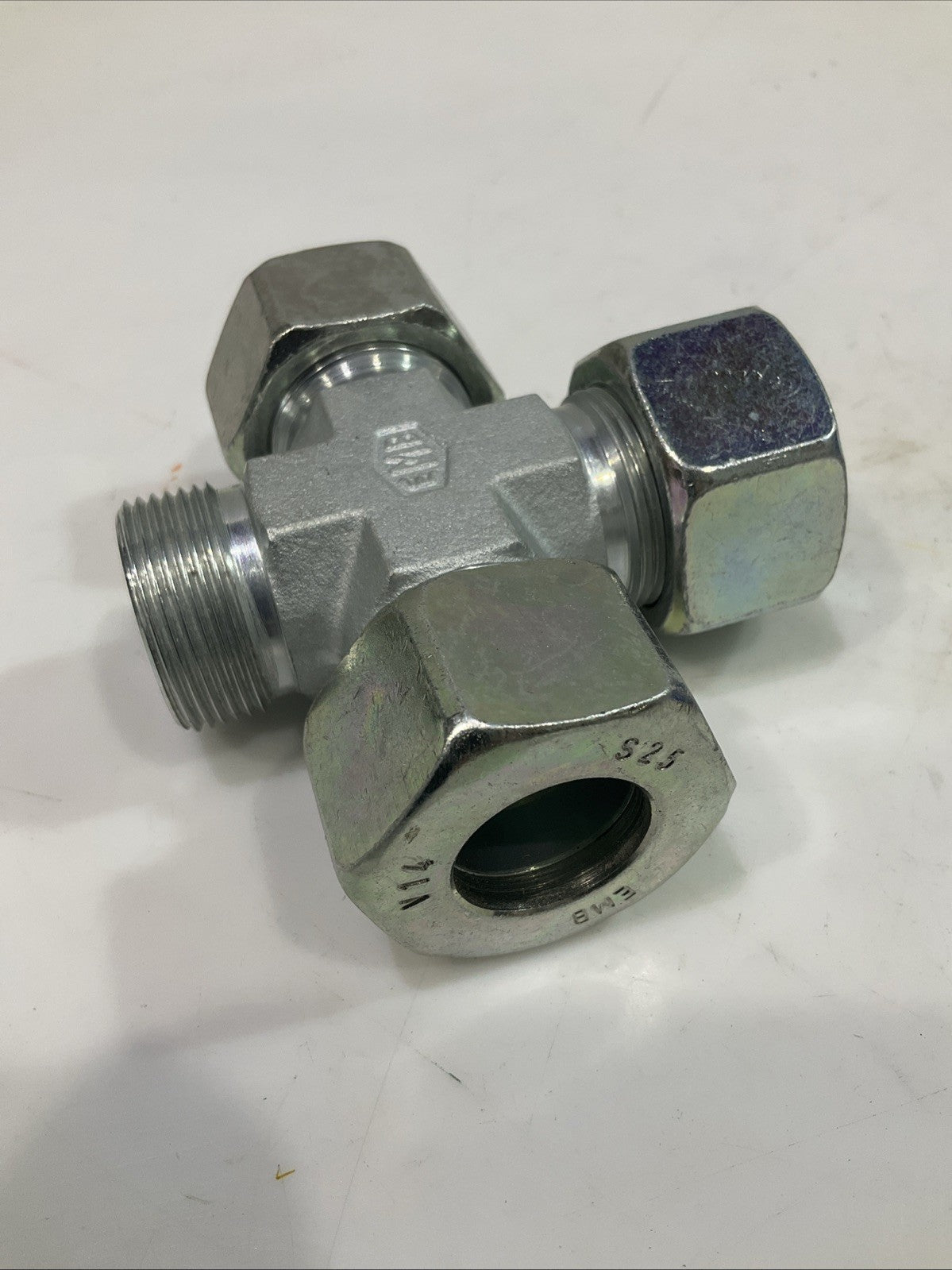 SIEMENS  T6882-807  TURBINE  CONEX CROSS  CONNECTOR  T2M