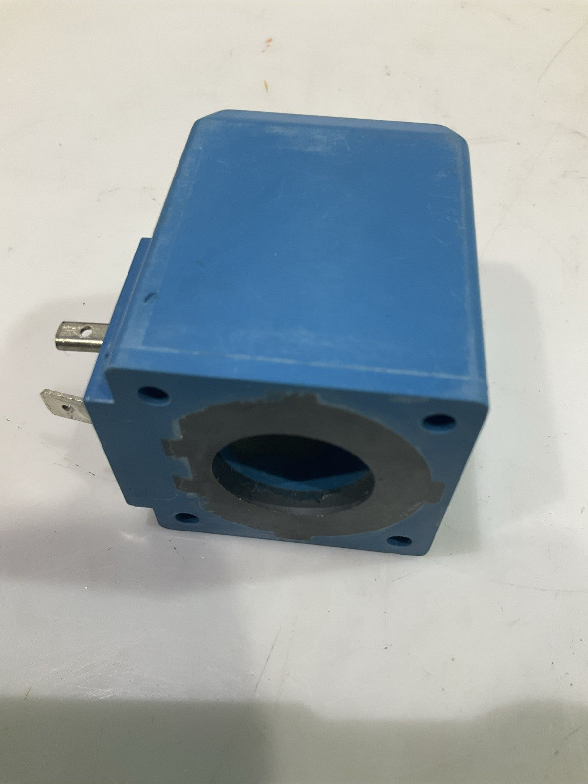 EATON-VICKERS  865885  COIL  U-DP 125VDC 31W   T2M