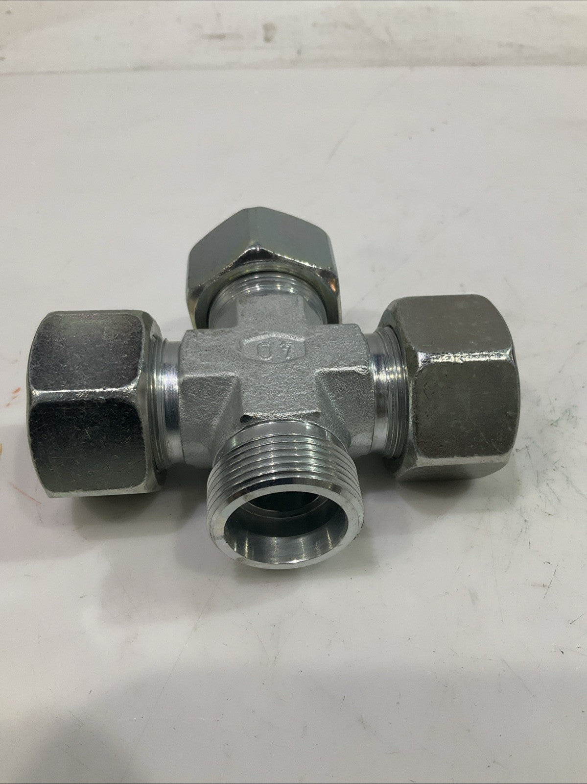 SIEMENS  T6882-807  TURBINE  CONEX CROSS  CONNECTOR  T2M