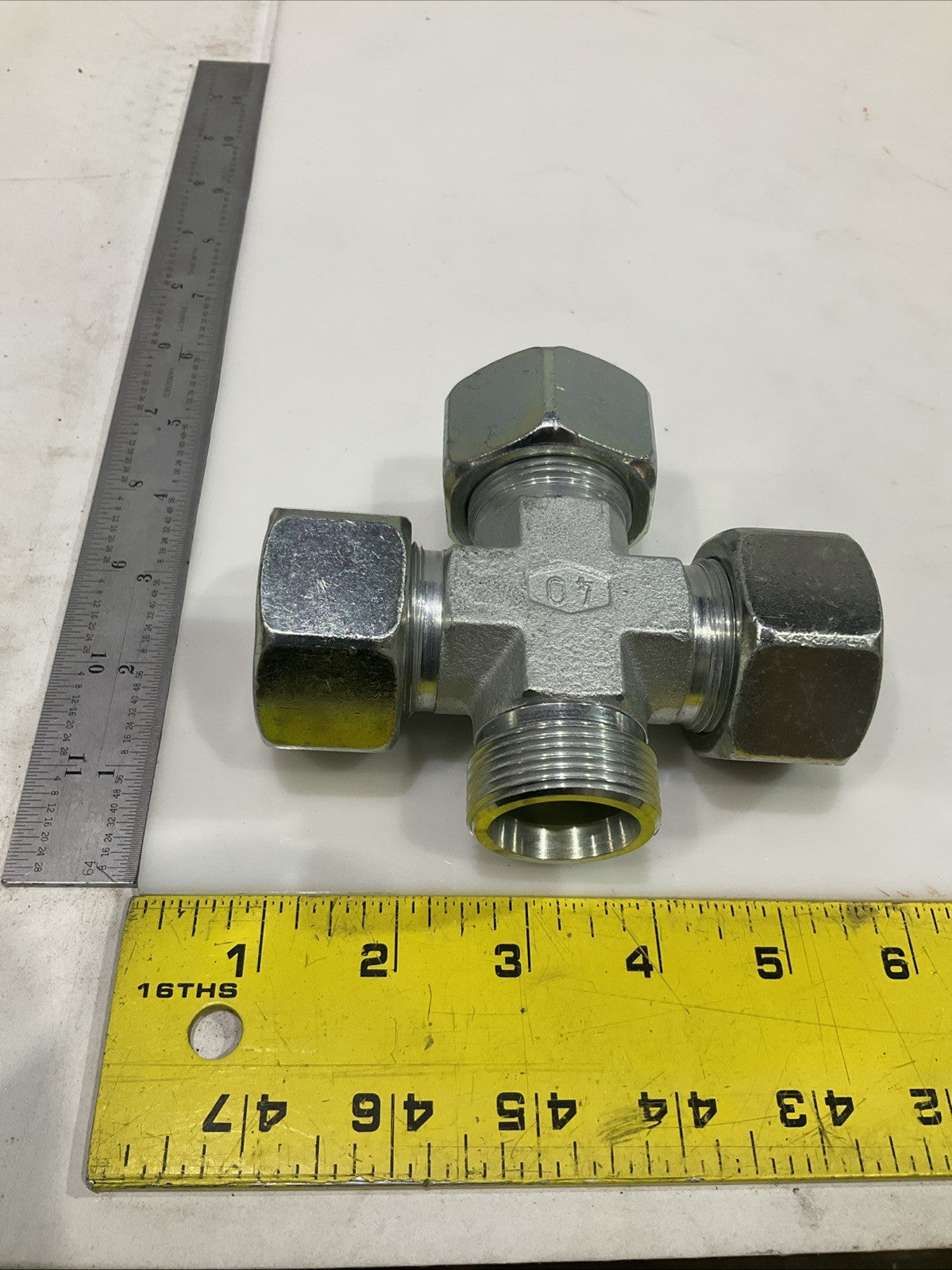 SIEMENS  T6882-807  TURBINE  CONEX CROSS  CONNECTOR  T2M
