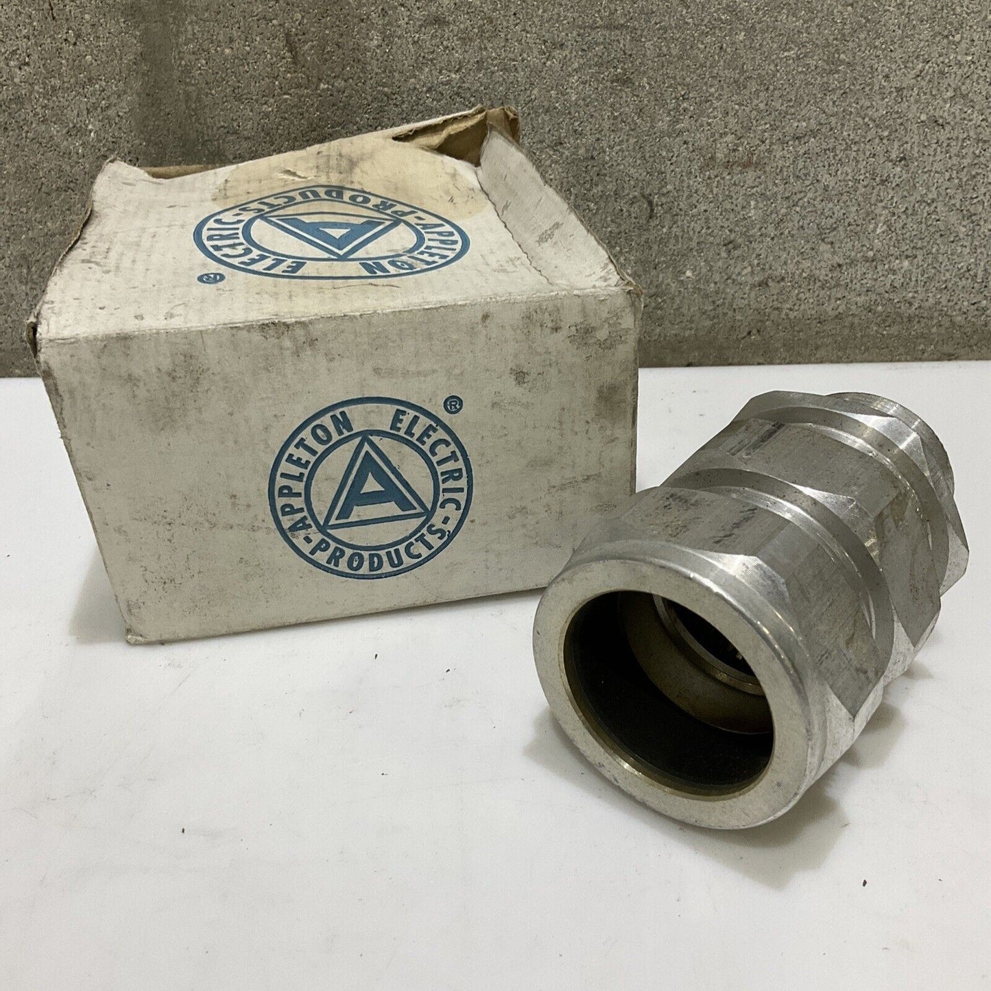 APPLETON TMC166150 ALUMINIUM MC CABLE CONNECTOR 678