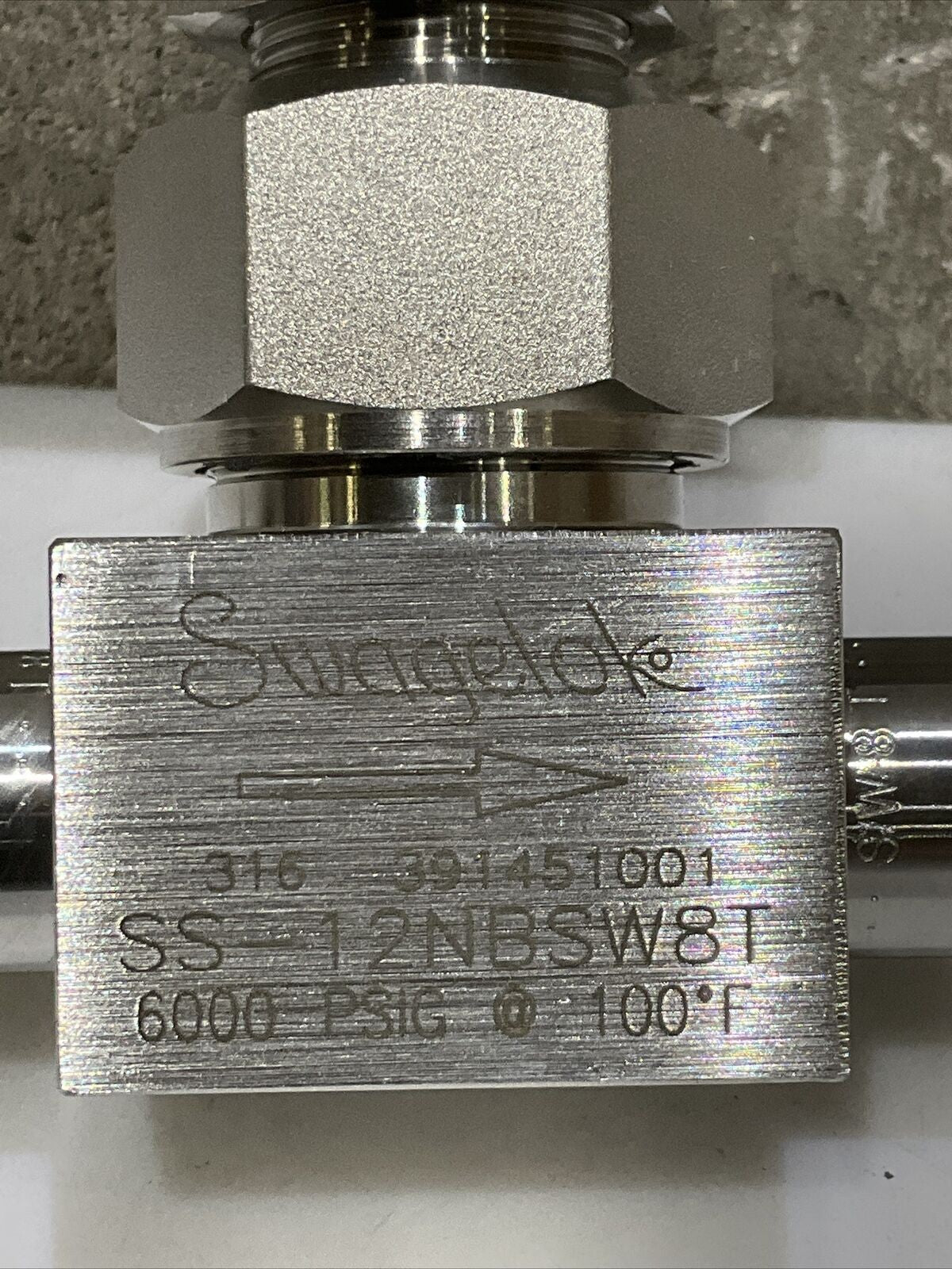 SWAGELOK SS-12NBSW8T NEEDLE VALVE 1/2” 6000 PSIG 373