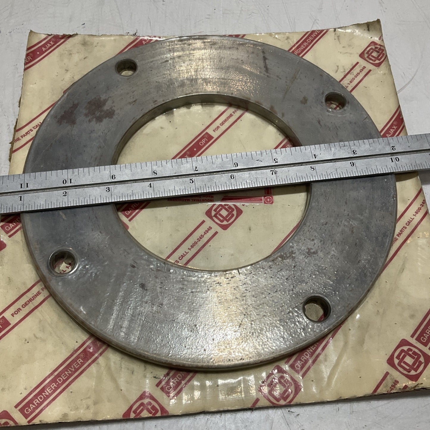 GARDNER DENVER 8508477 PLATE BEARING CLAMP 373