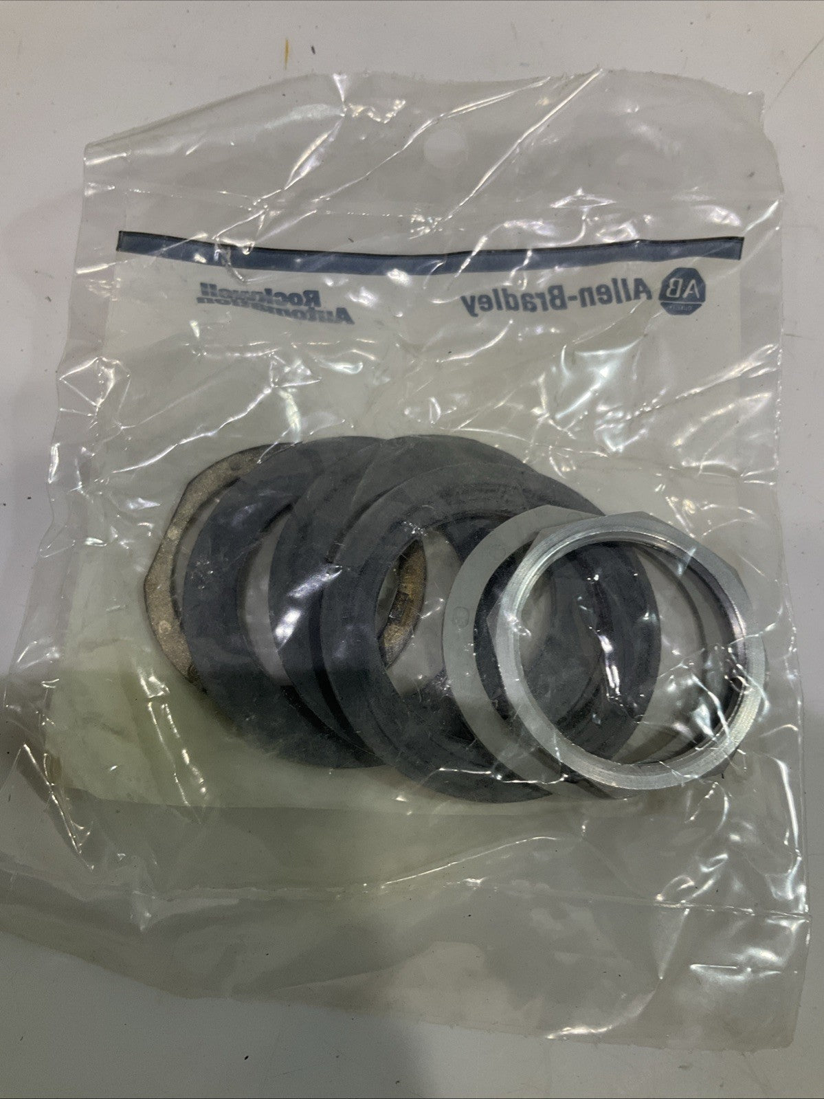 A.B  ALLEN-BRADLEY  800T-QAH24R  PUSH  BUTTON - 24 VOLT  VILLUM-HYD TRIP  T2M