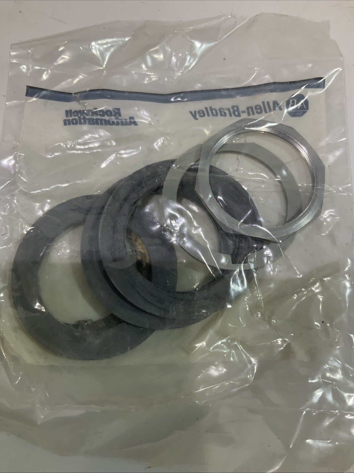 A.B  ALLEN-BRADLEY  800T-QAH24R  PUSH  BUTTON - 24 VOLT  VILLUM-HYD TRIP  T2M