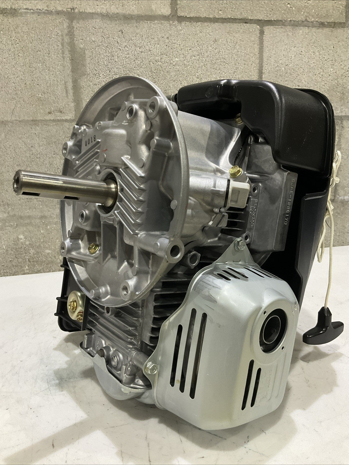 HONDA GCV160 5.5 ENGINE XHNXS.1611AA GJAE-1886170 4-STROKE SINGLE CYLINDER RM6