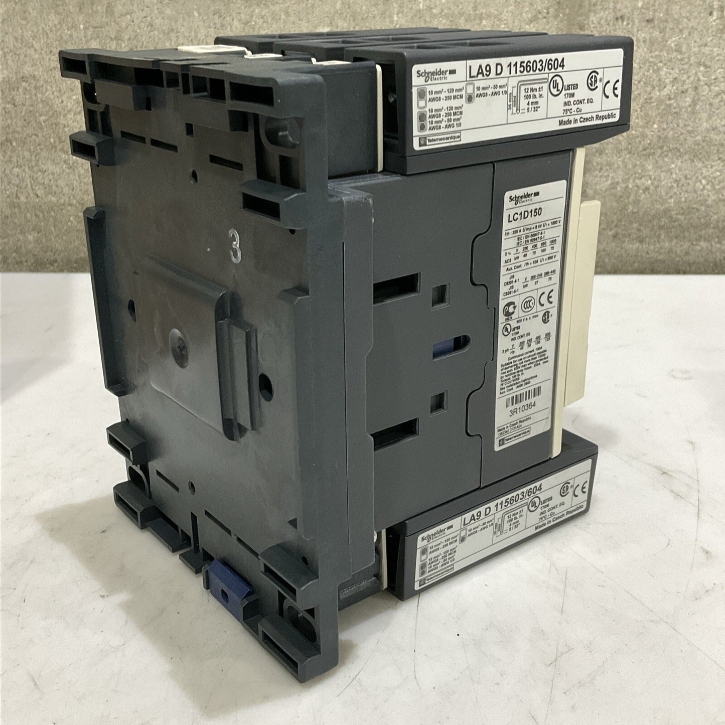SCHEIDER ELECTRIC LC1D150 LA9D115603/604 CONTACTOR 3P 120V 150A U3S