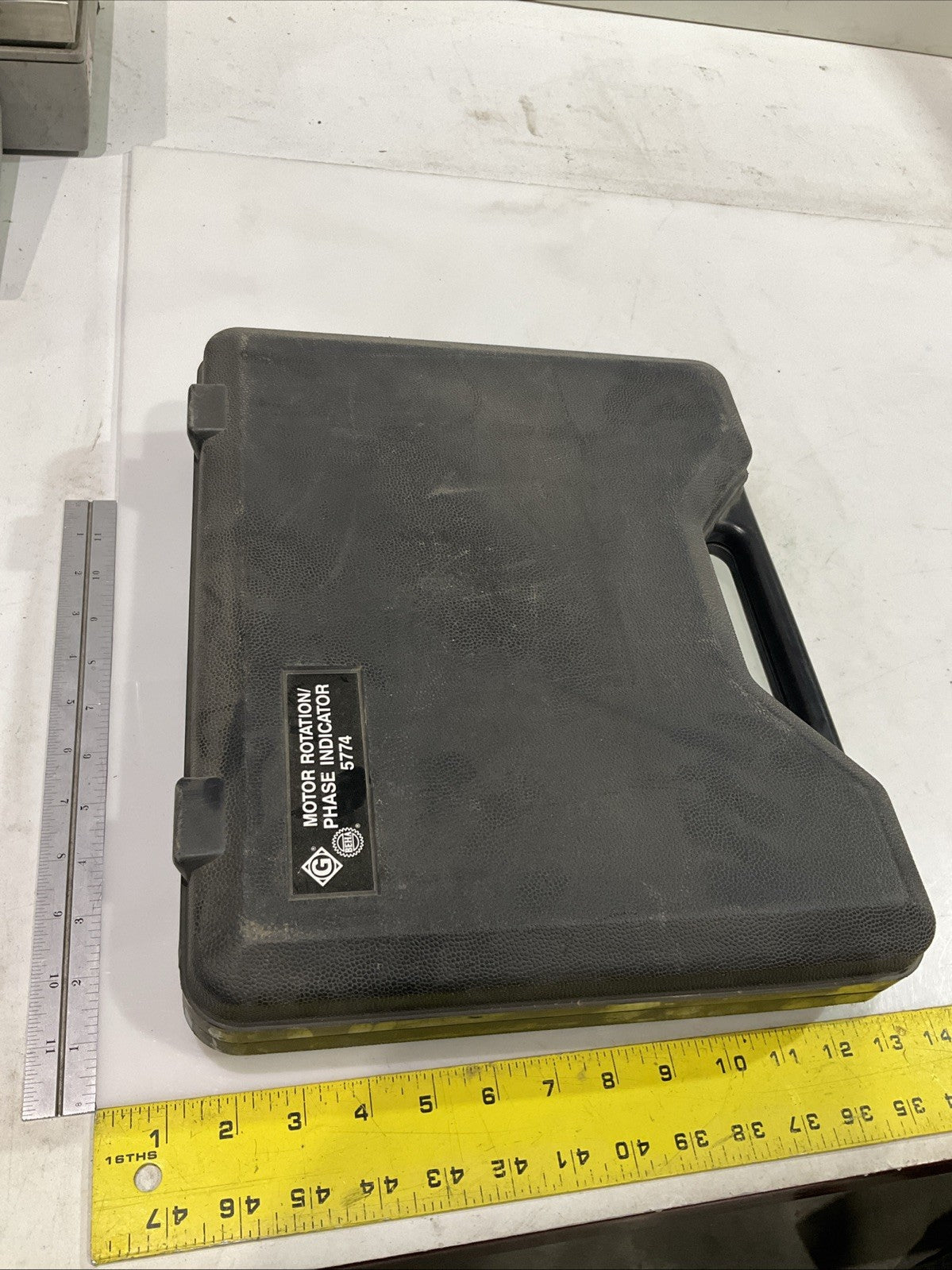 GREENLEE   DR701  PHASE  ROTATION  TESTER  AND SEQUENCE  INDICATOR  T2M