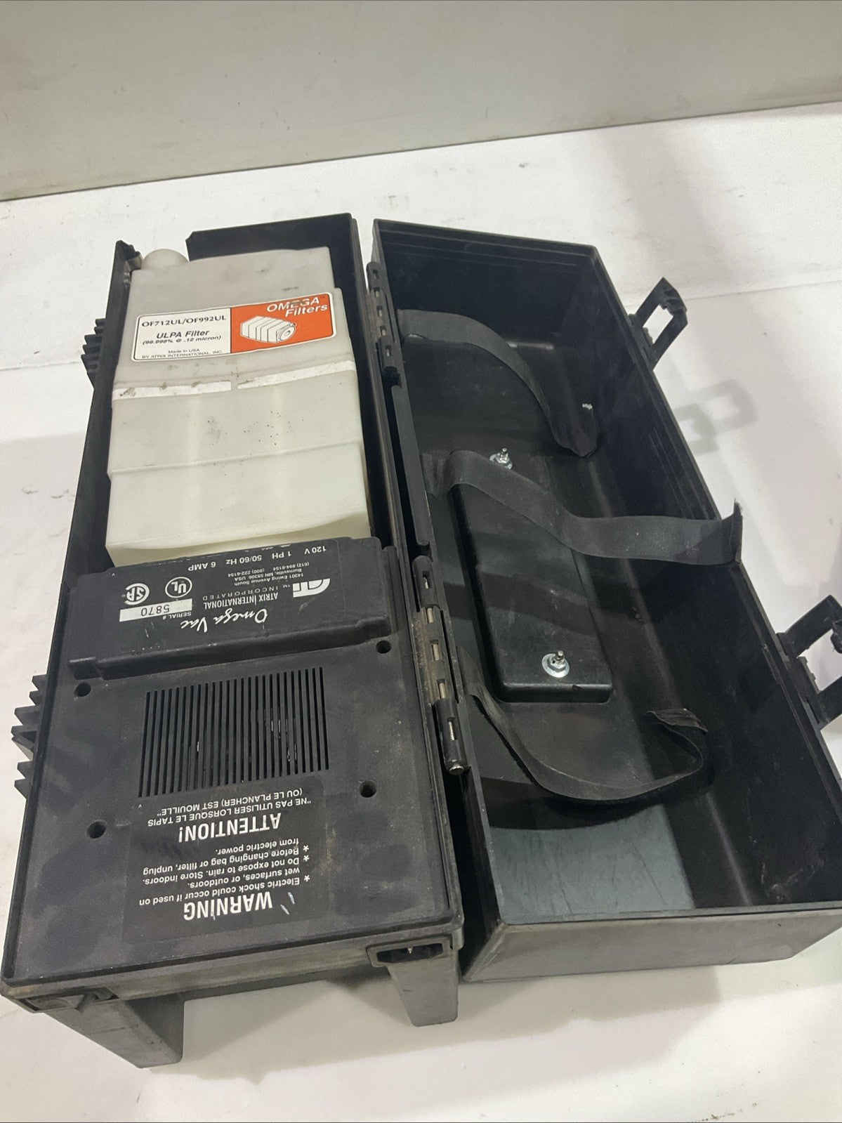 ATRIX OMEGA VAC OF712UL/OF992UL ULPA VACUUM FILTER SERIAL 5870 120V 50/60HZ T2M
