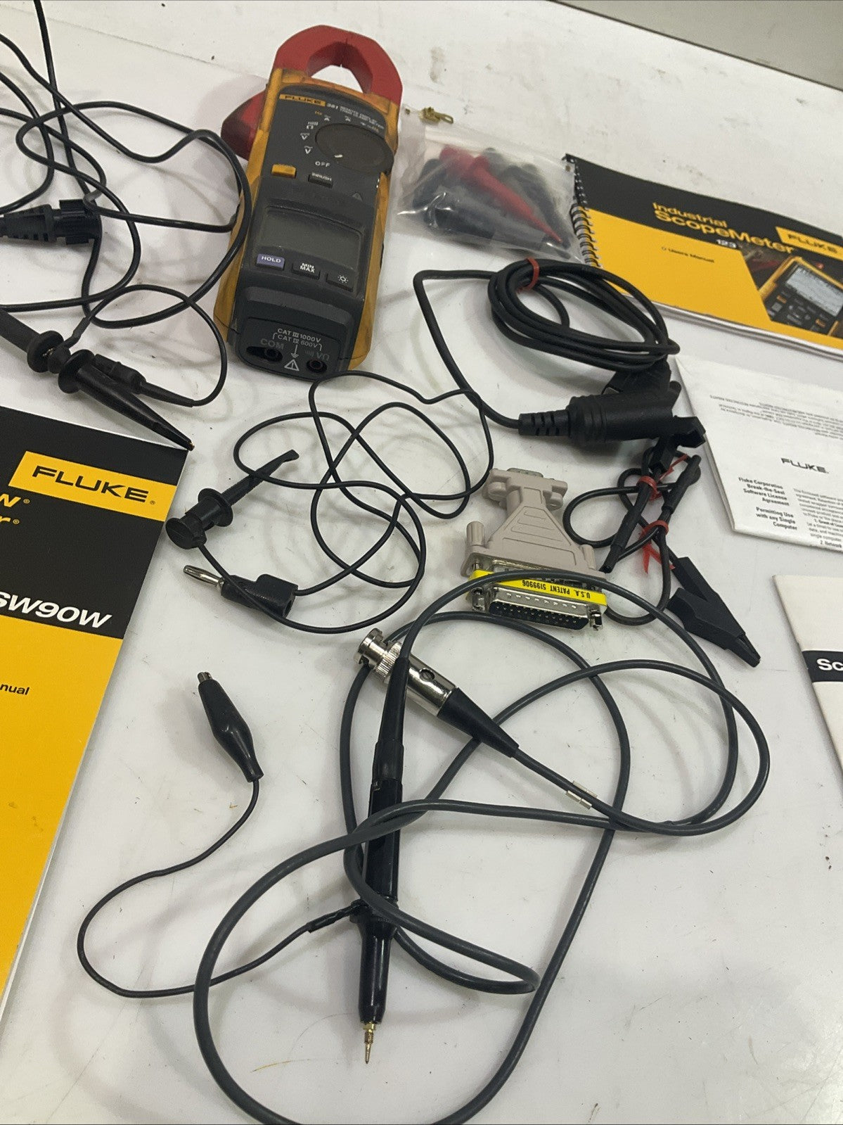 FLUKE  381  REMOTE  DISPLAY  TERMS CLAMP  METER  KIT  T2M