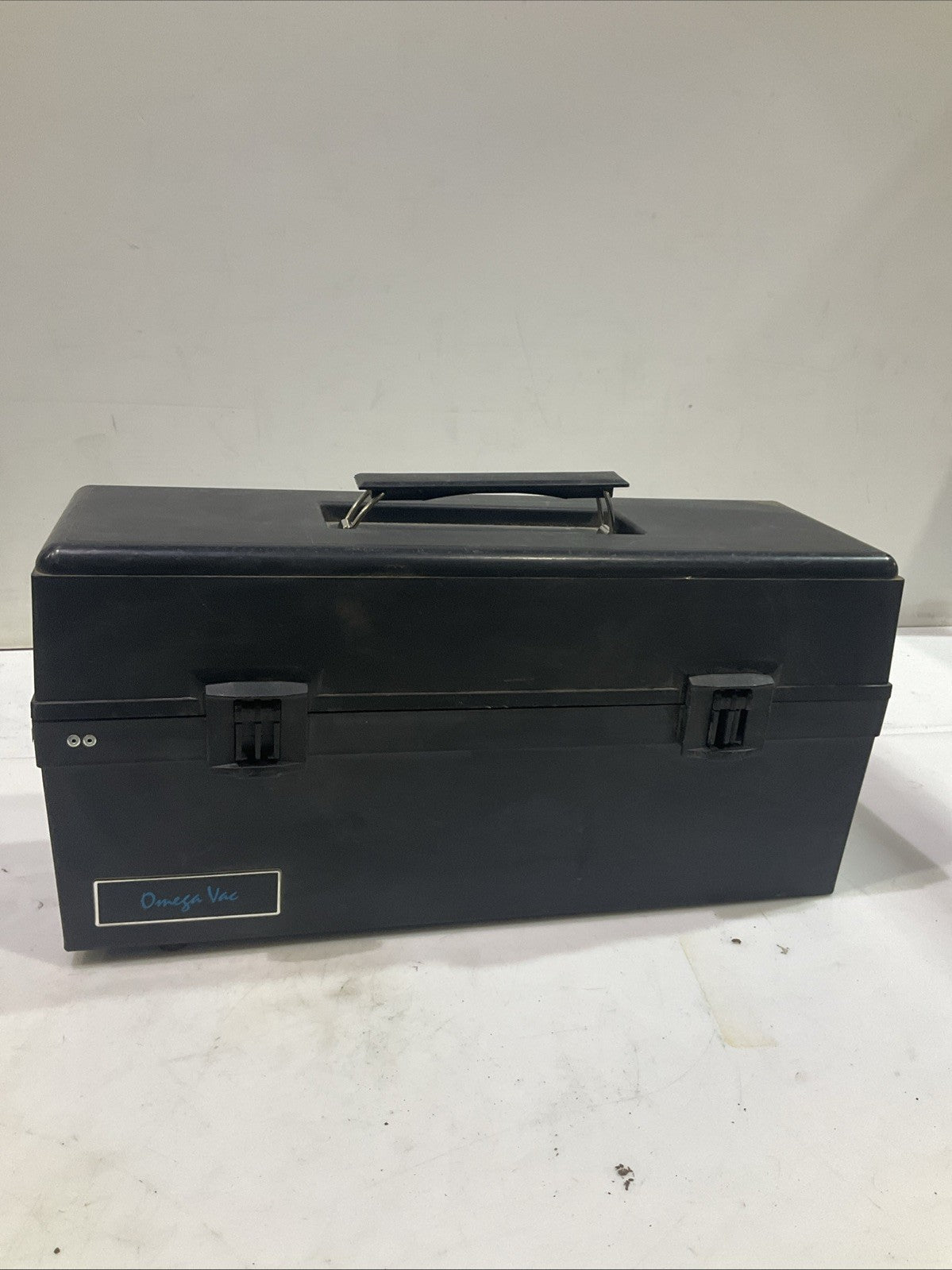 ATRIX OMEGA VAC OF712UL/OF992UL ULPA VACUUM FILTER SERIAL 5870 120V 50/60HZ T2M