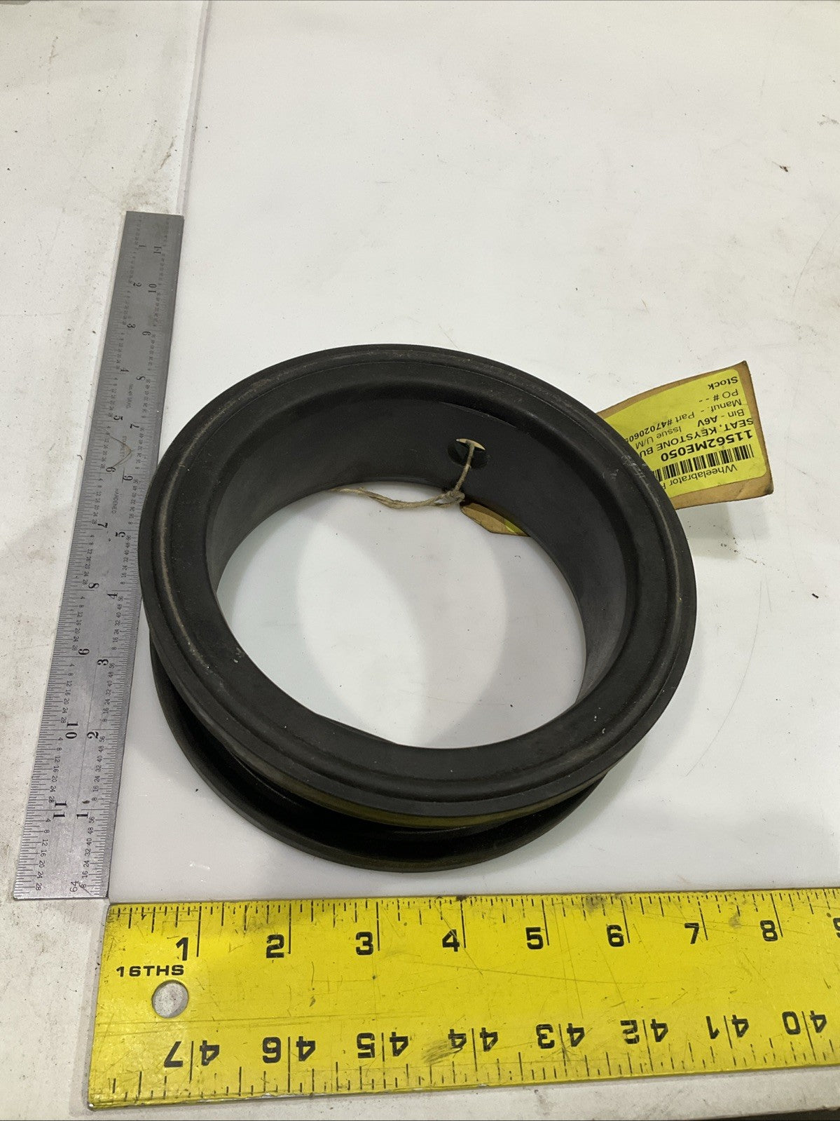 KEYSTONE   206-050-999-003  BUTTERFLY  VALVE  SEAT  EPDM  LOT OF 2  T2M