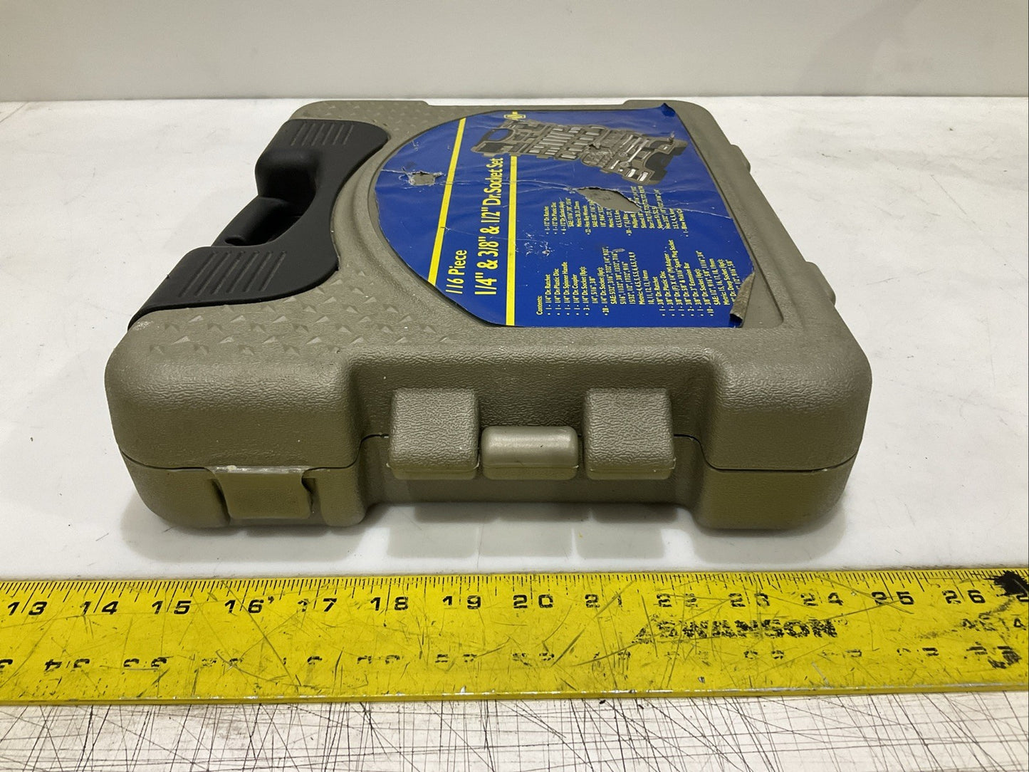DR SOCKET JZ0028TA SET 1/4 IN, 3/8 IN, AND 1/2 IN 116 PIECE  - INCOMPLETE SET