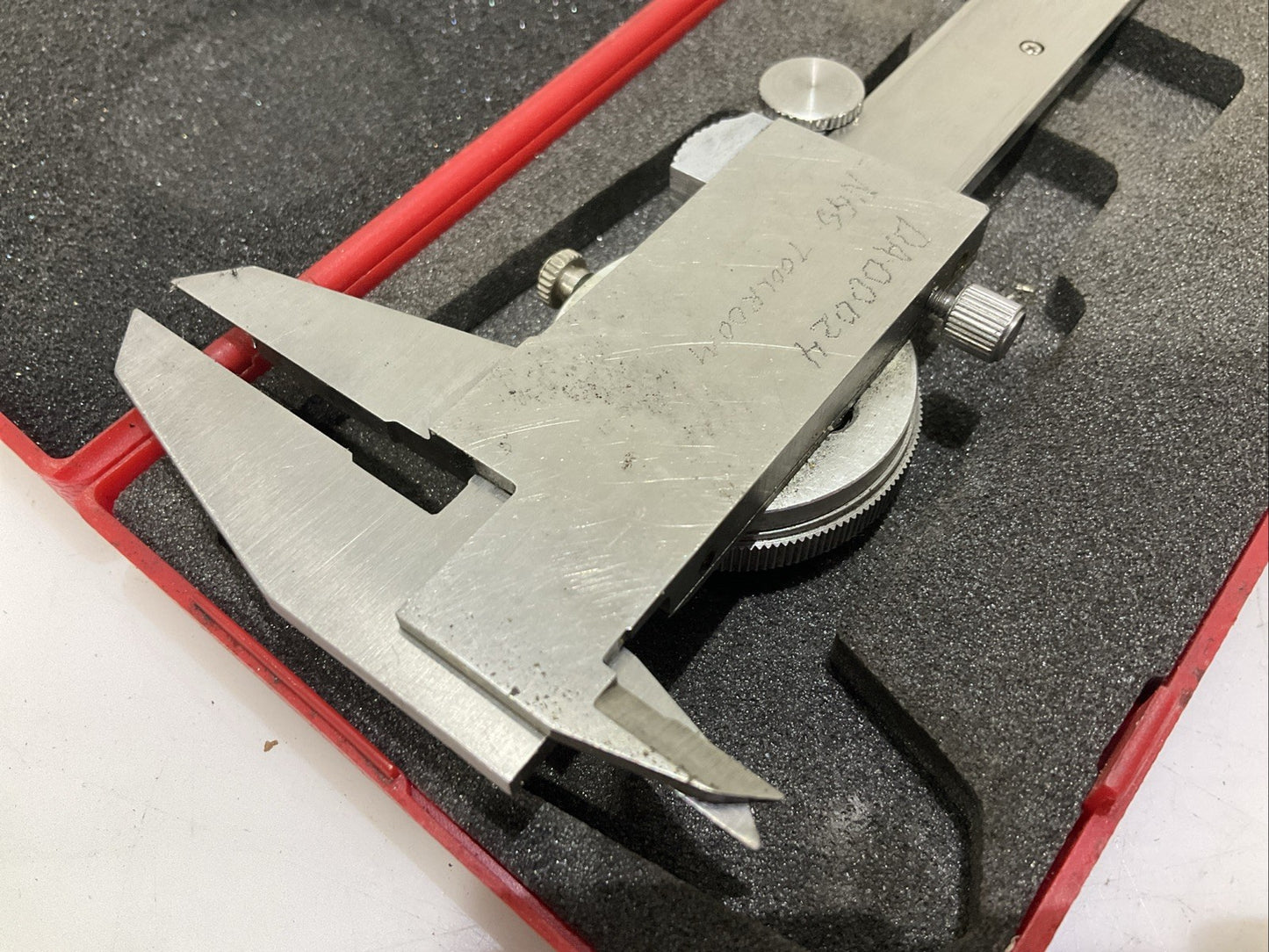 AEROSPACE SHOCKPROOF SLIDE DIAL CALIPER 6 -.001 MACHINIST PRECISION TOOL T2M