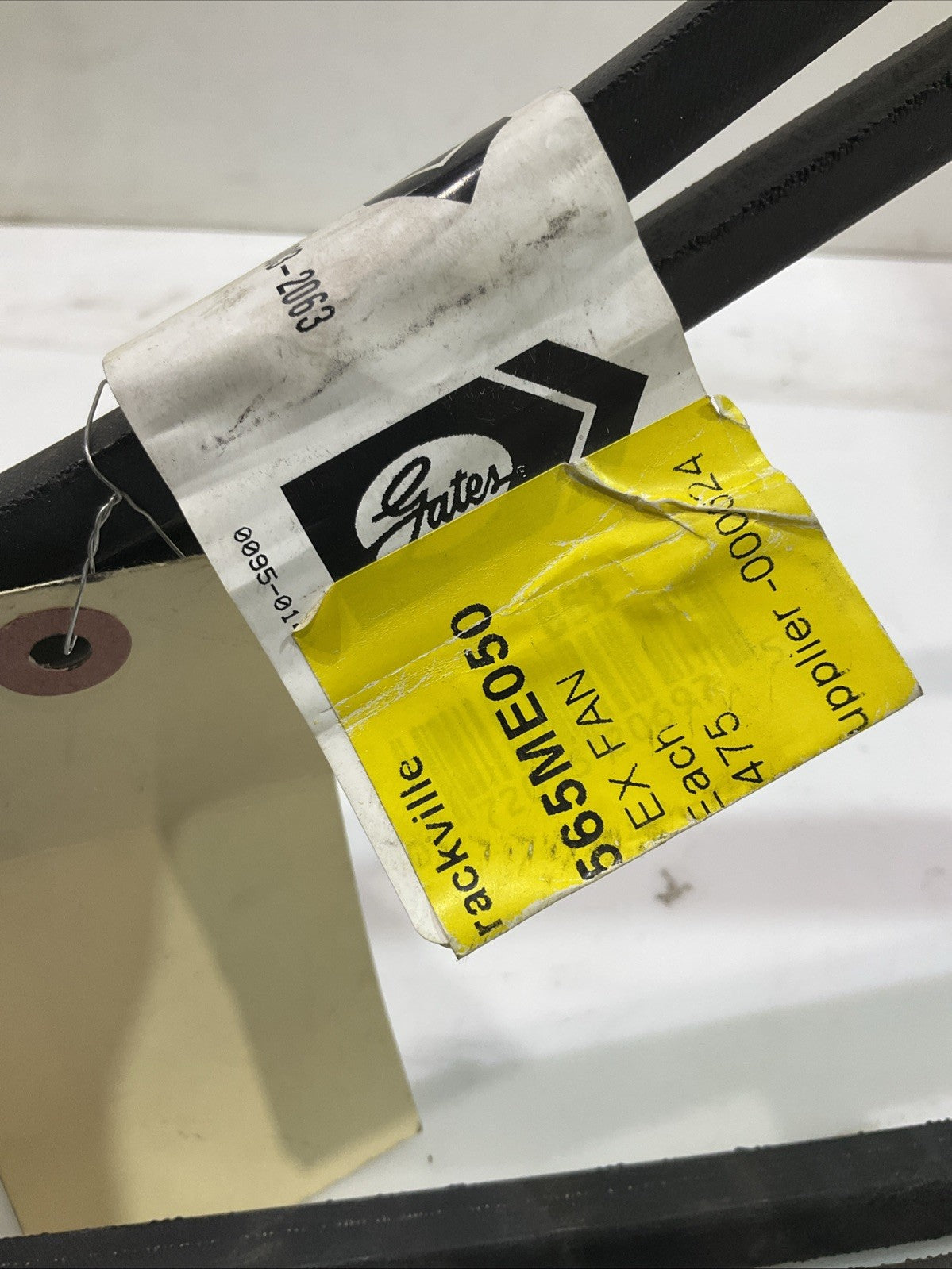 GATES   B63 9003-2063   NSNB - V   BELT   LOT OF 2  T2M