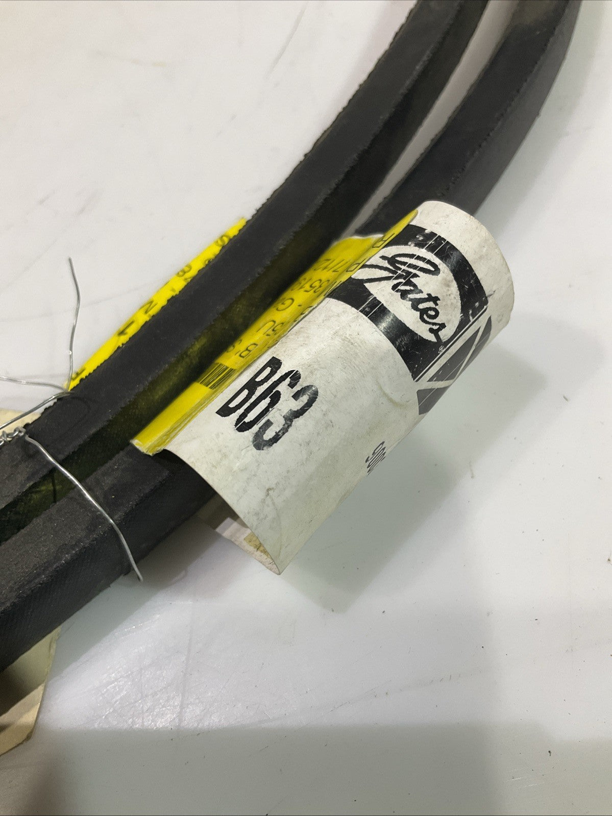 GATES   B63 9003-2063   NSNB - V   BELT   LOT OF 2  T2M