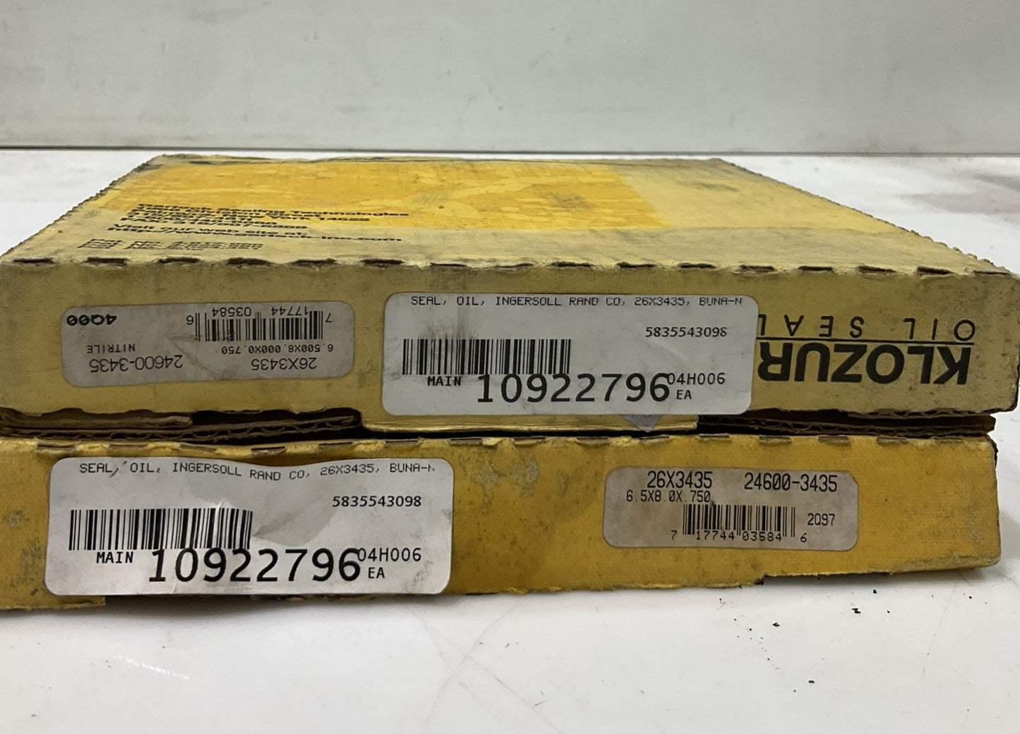 GARLOCK  KLOZURE  24600-3435 OIL SEAL  INGERSOLL  RAND  26X3435  LOT OF 2  678