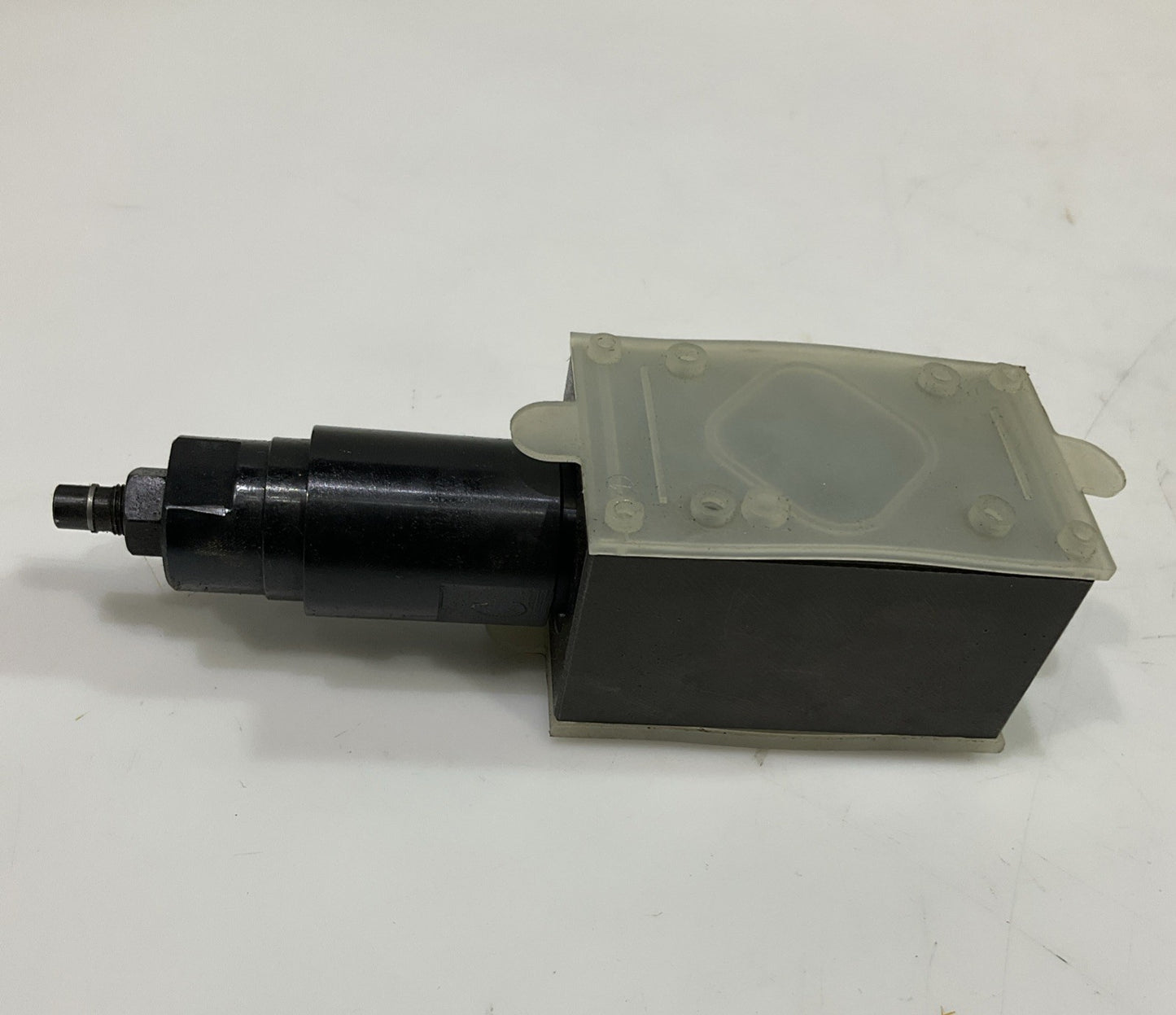 EATON-VICKERS  DGMC-3-PT-CW-41  HYDRAULIC RELIEF  VALVE  T2M