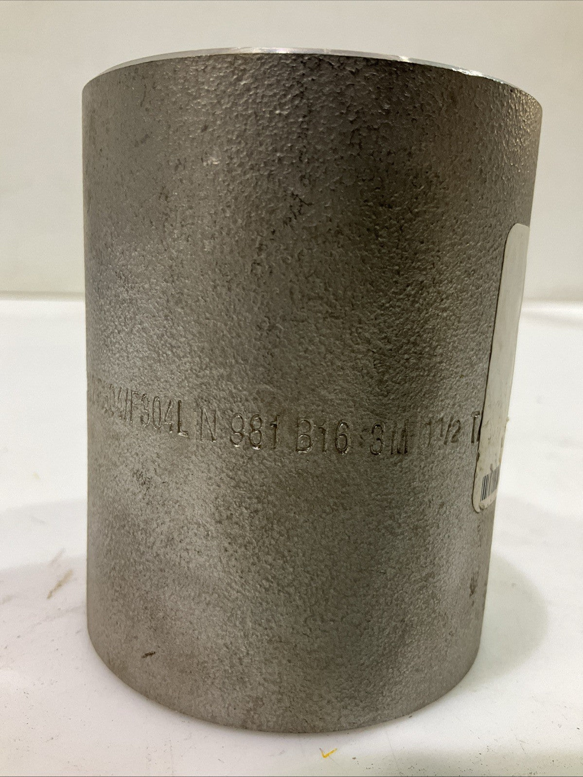 TAIWAN  A/SA182F304/F304LN 981B16 3M  1-1/2  STAINLESS STEEL COUPLING  QTY 3 T2M