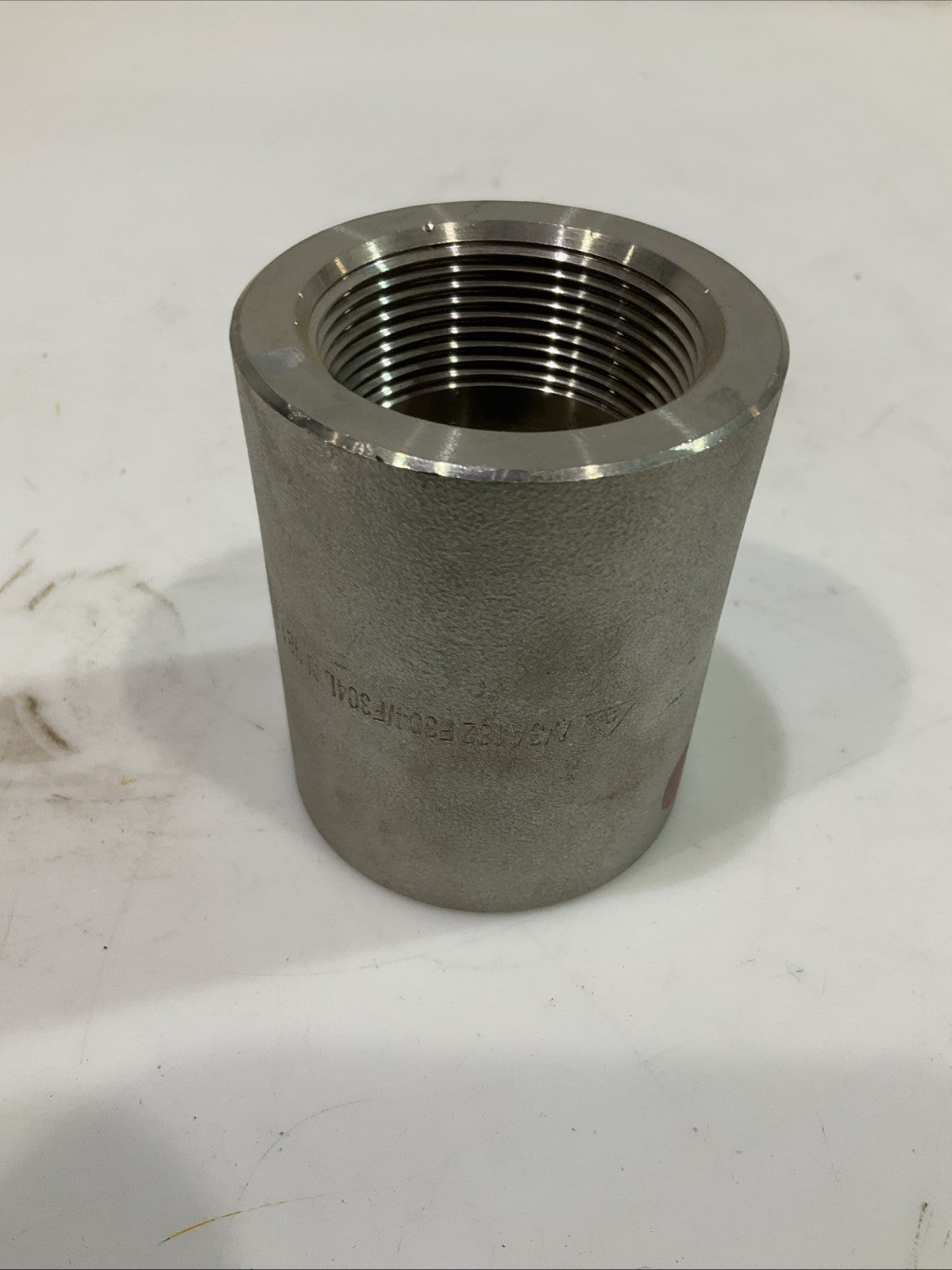 TAIWAN  A/SA182F304/F304LN 981B16 3M  1-1/2  STAINLESS STEEL COUPLING  QTY 3 T2M