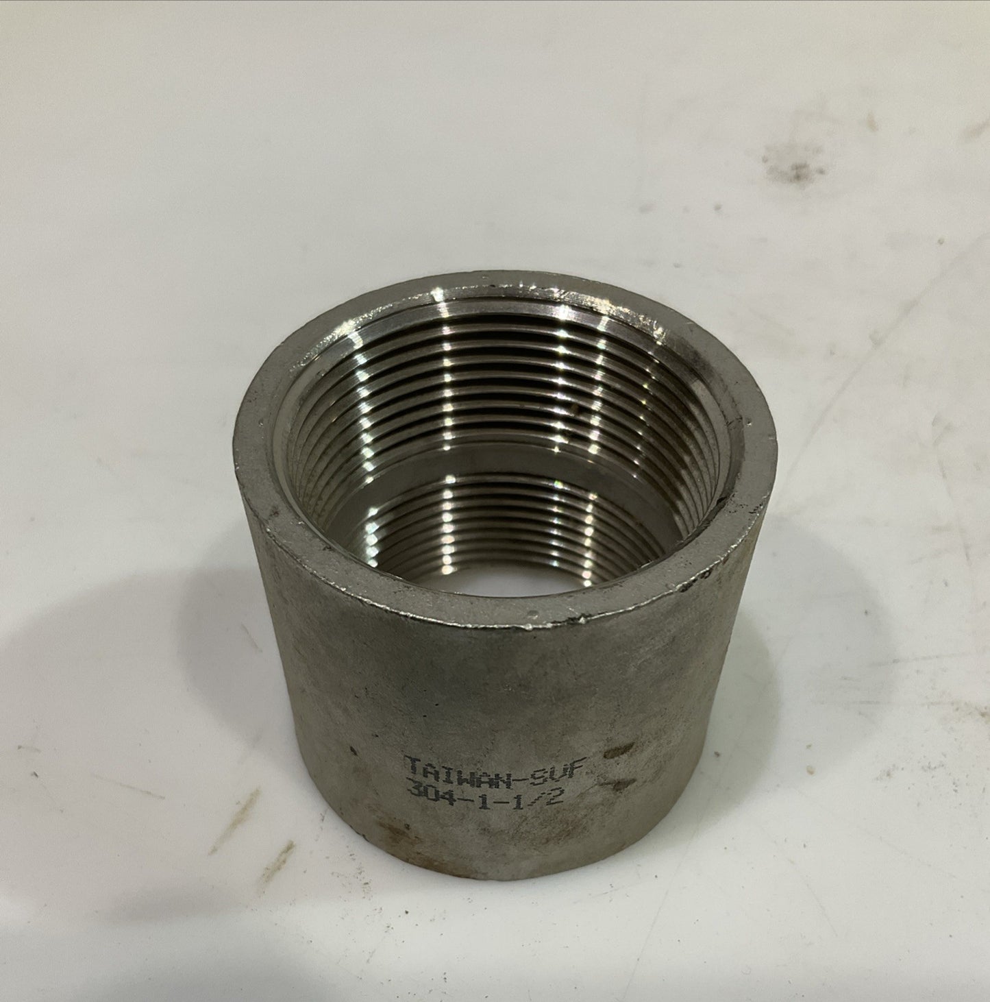 TAIWAN-SUF  304-1-1/2   THD  THREADED  STAINLESS STEEL COUPLING  LOT OF 3 T2M