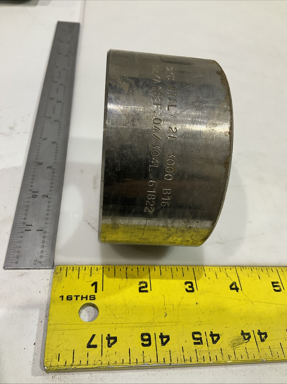 OMC ITALY  21-3000B16 SA/A182F304/304L 61822  COUPLING FITING VALVE   T2M