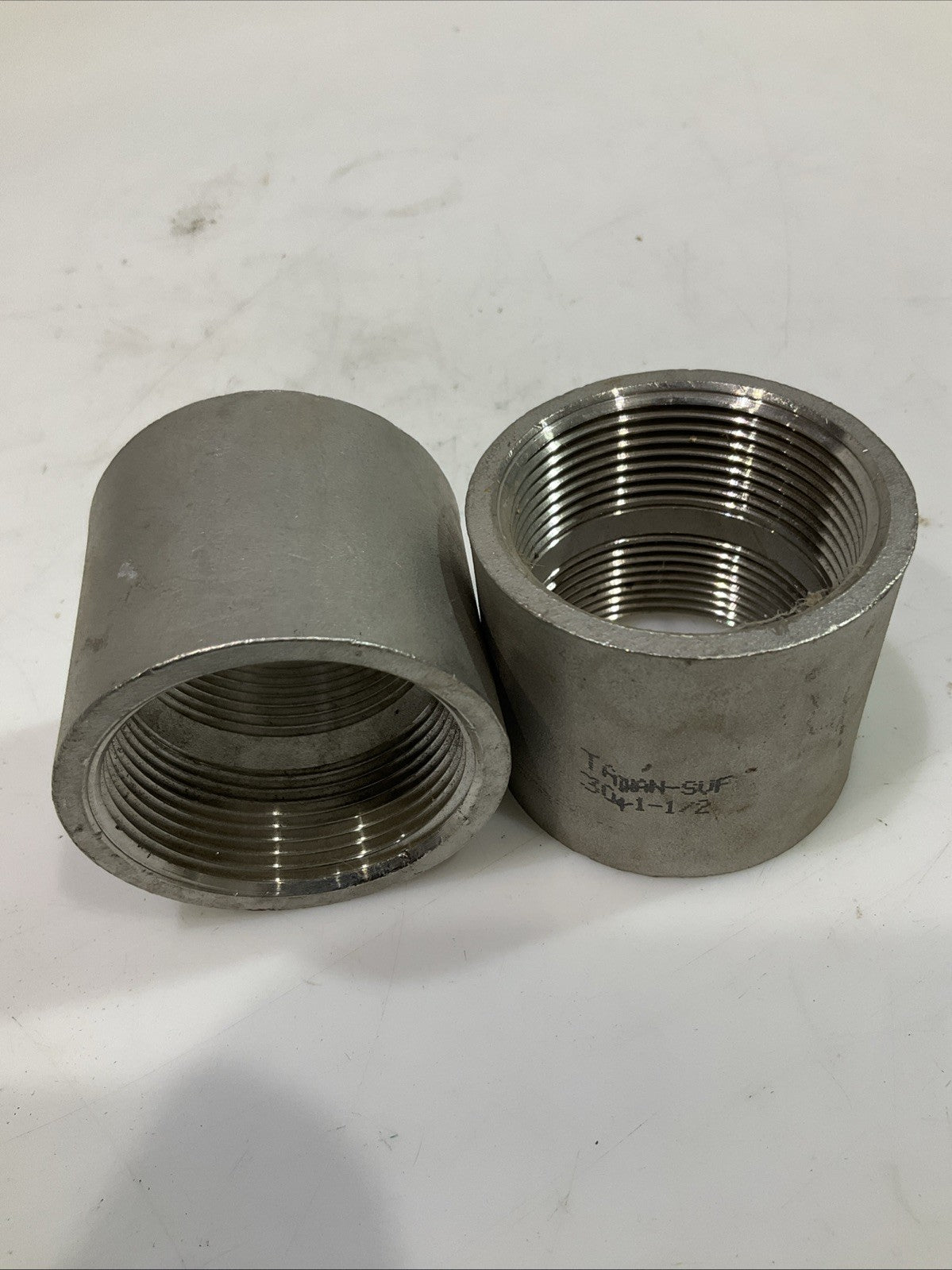 TAIWAN-SUF  304-1-1/2   THD  THREADED  STAINLESS STEEL COUPLING  LOT OF 3 T2M