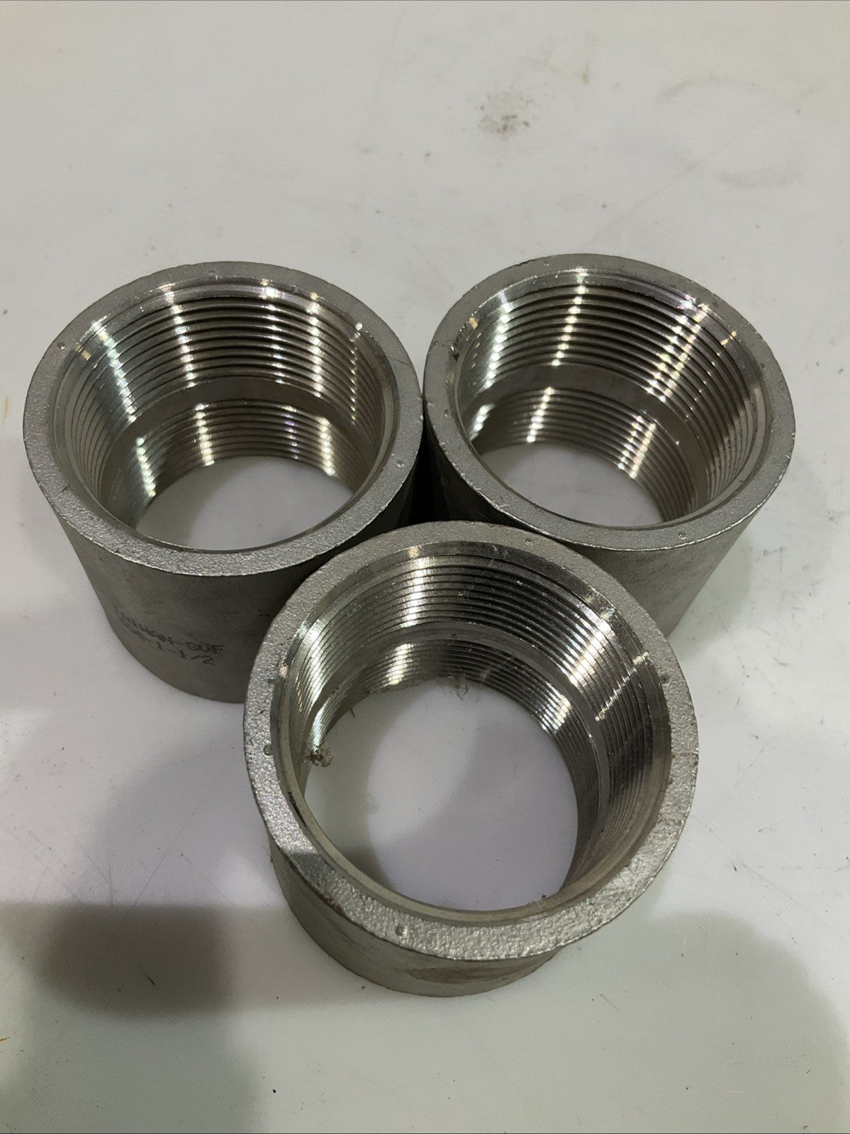 TAIWAN-SUF  304-1-1/2   THD  THREADED  STAINLESS STEEL COUPLING  LOT OF 3 T2M