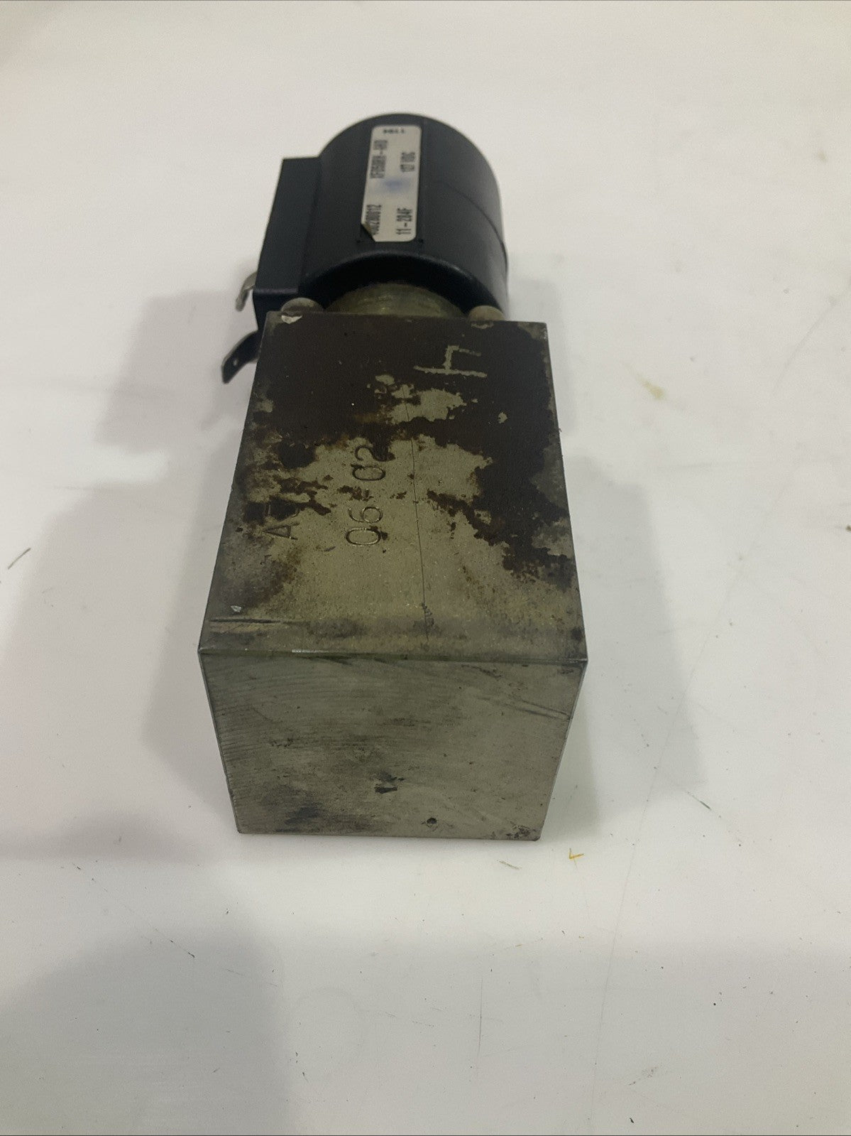 VICKERS  XFD50RH-AHD 400280012  HYDRAULIC MANIFOLD  BLOCK  T2M