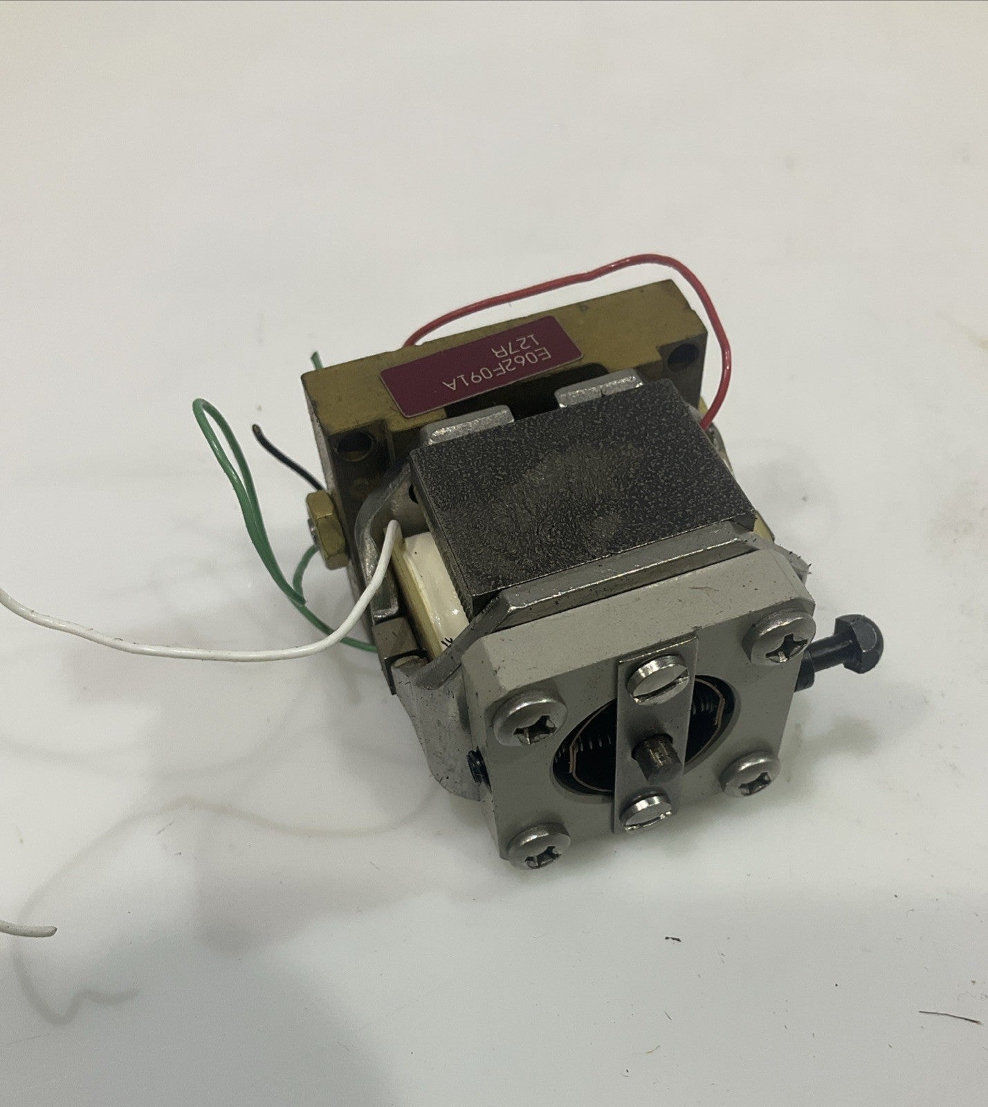 MOOG  E062F091A  SERVO  VALVE T2M