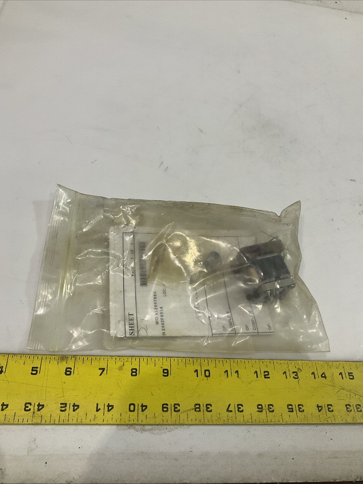 MOOG  E062F091A  SERVO  VALVE T2M