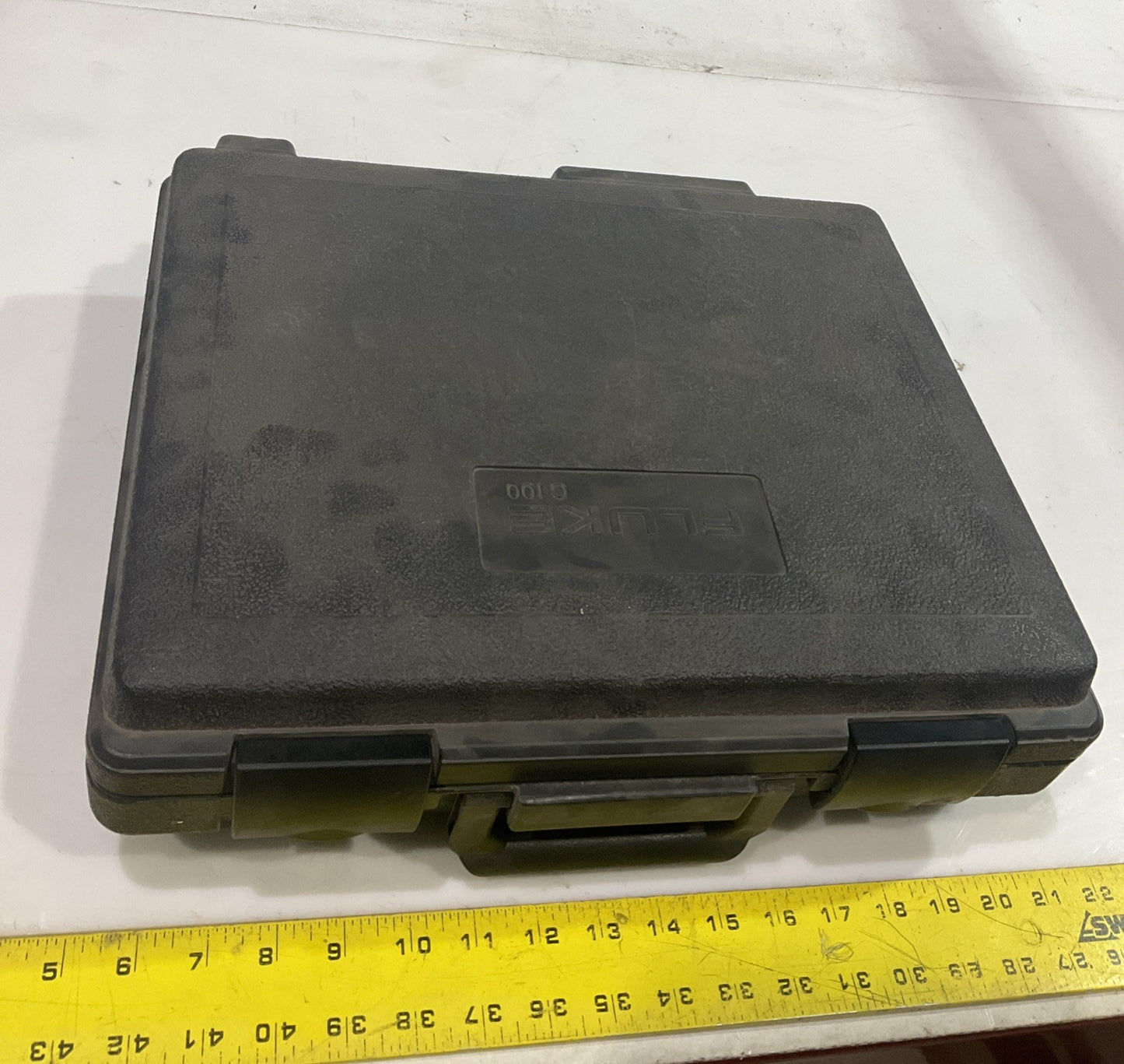 FLUKE  724  TEMPERATURE CALIBRATOR  PROCESSOR T2M