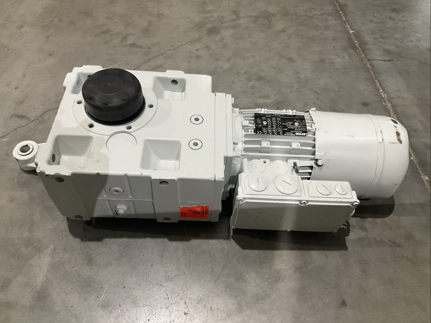 LENZE  EN60034 GKS06-3M SAR 080C42  MDEMABS 0847  GEAR  MOTOR  V2M