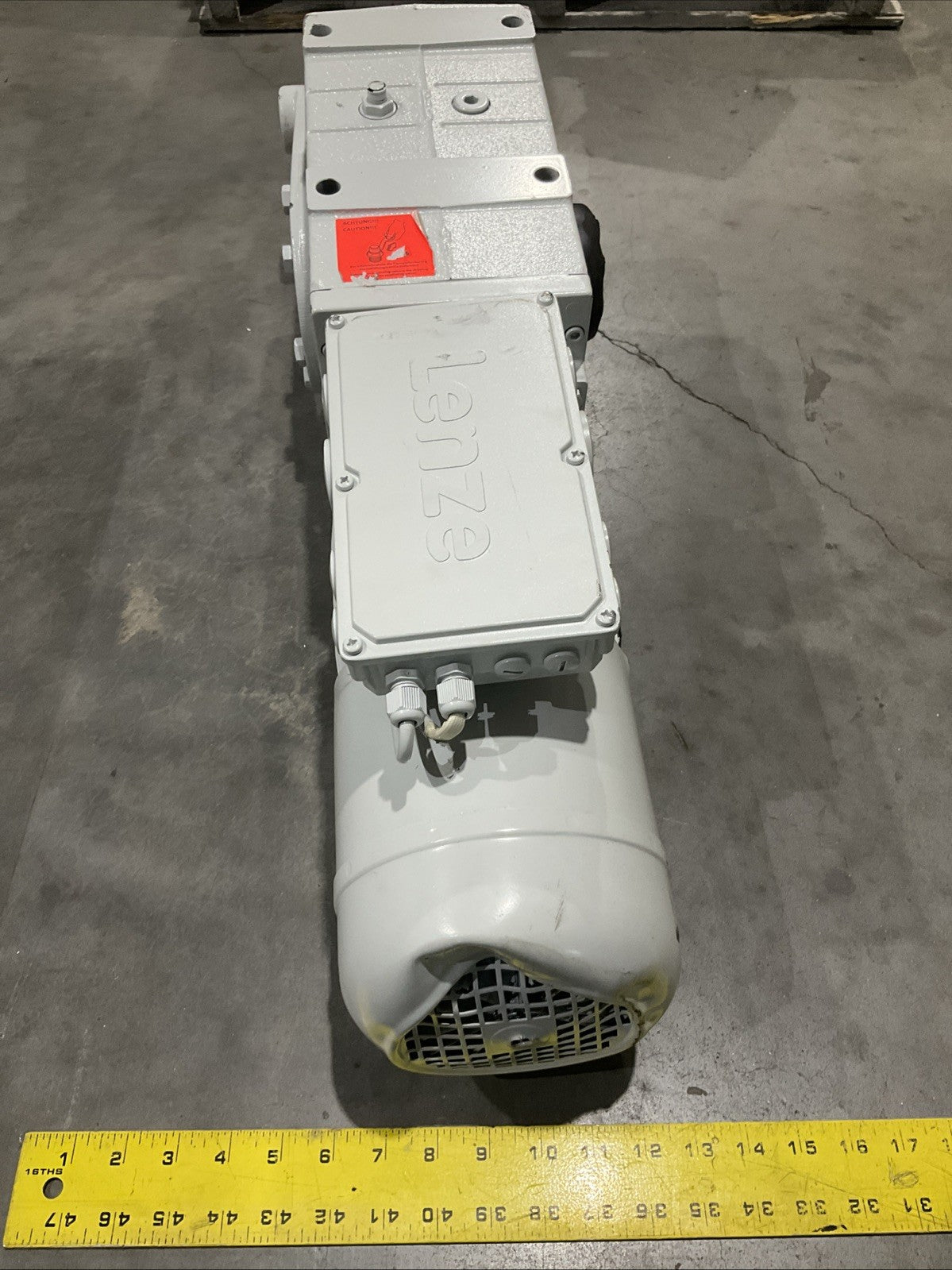 LENZE  EN60034 GKS06-3M SAR 080C42  MDEMABS 0847  GEAR  MOTOR  V2M