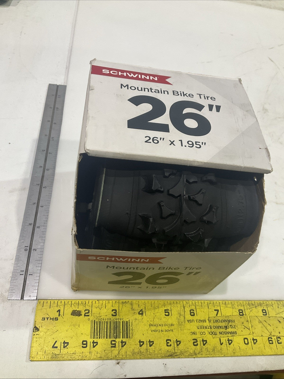 SCHWINN   26"  26X1.95   MOUNTAIN BIKE TIRE  Z2M