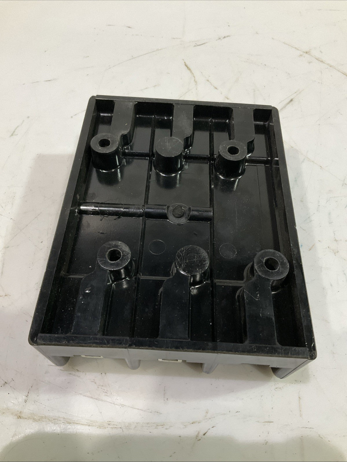 BUSS   IB0032  600V 30A  FUSE  HOLDER  T2M