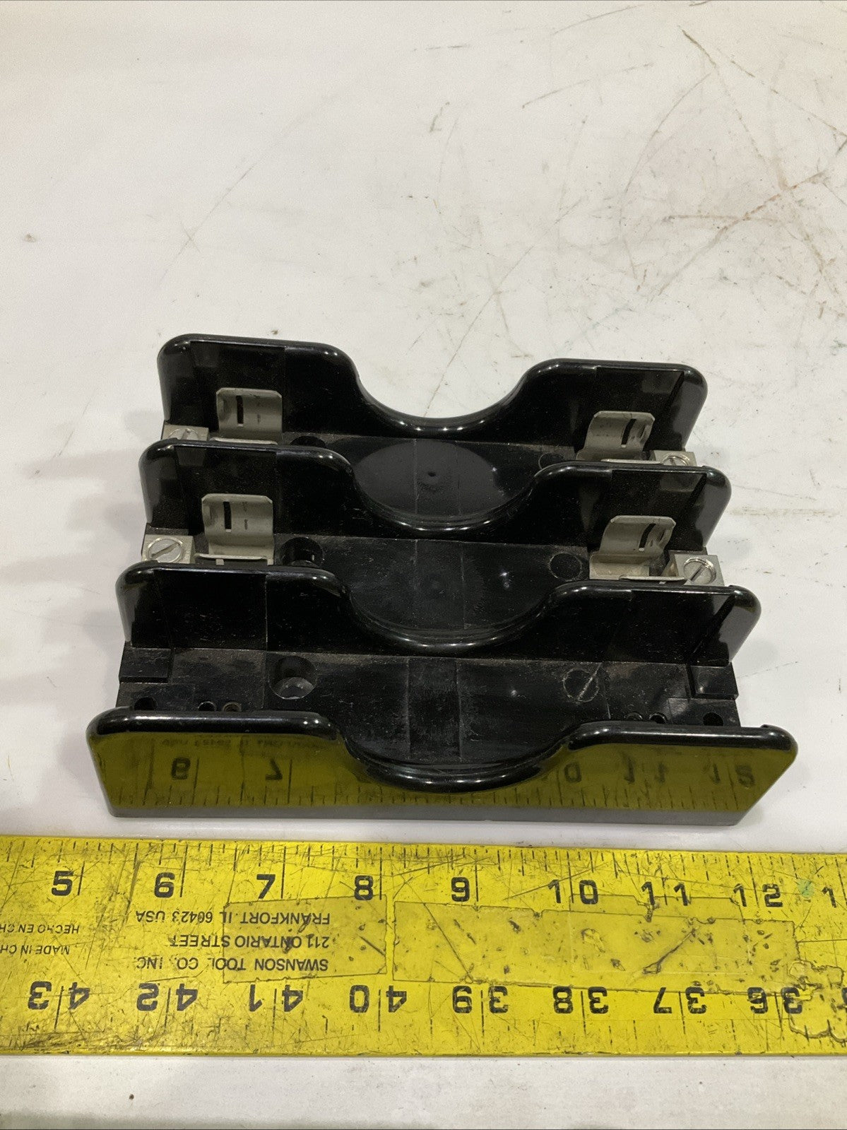 BUSS   IB0032  600V 30A  FUSE  HOLDER  T2M